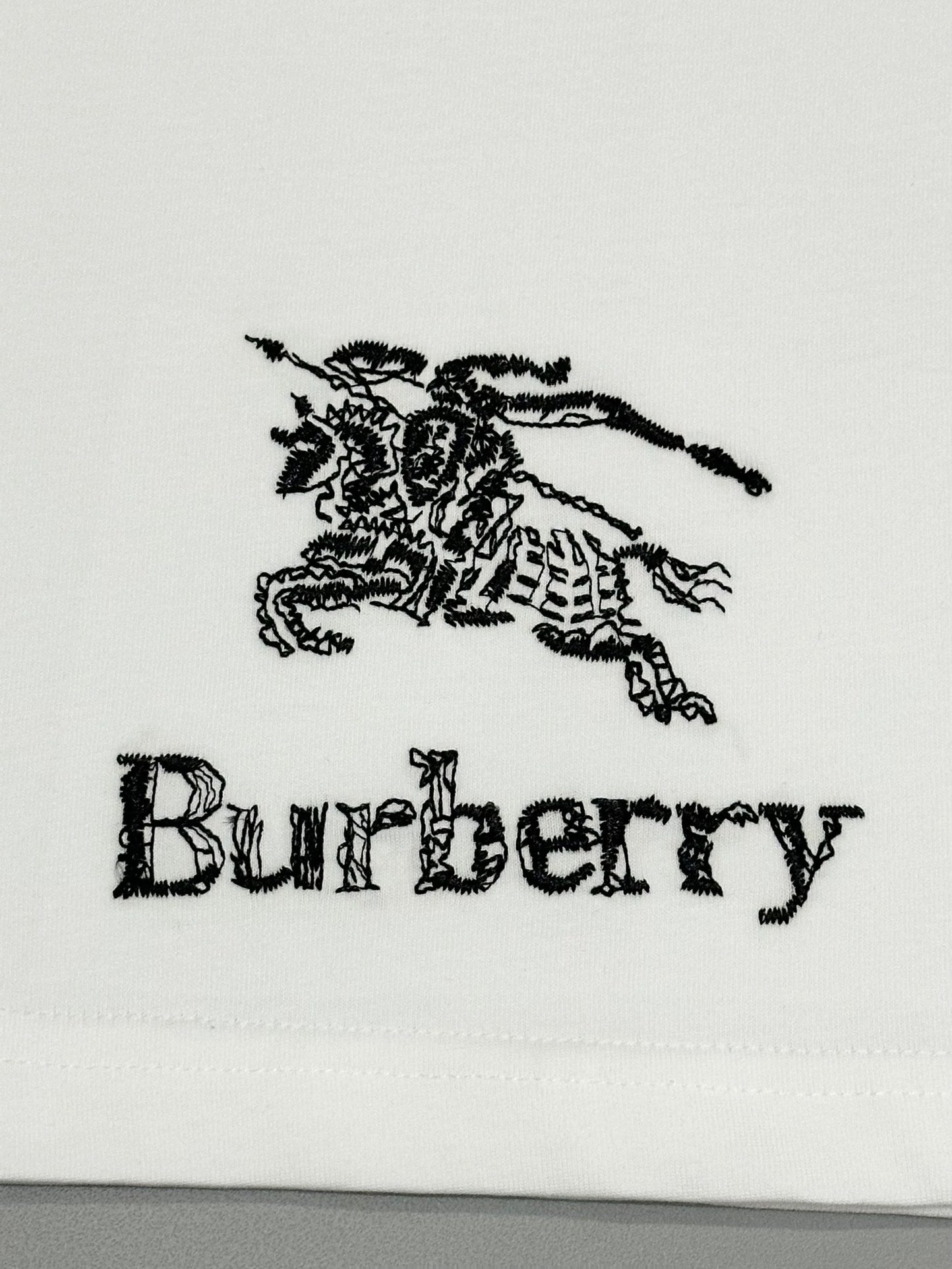 BURBERRY 25SS Early Spring Embroidered Equestrian Crewneck T-Shirt S-XL