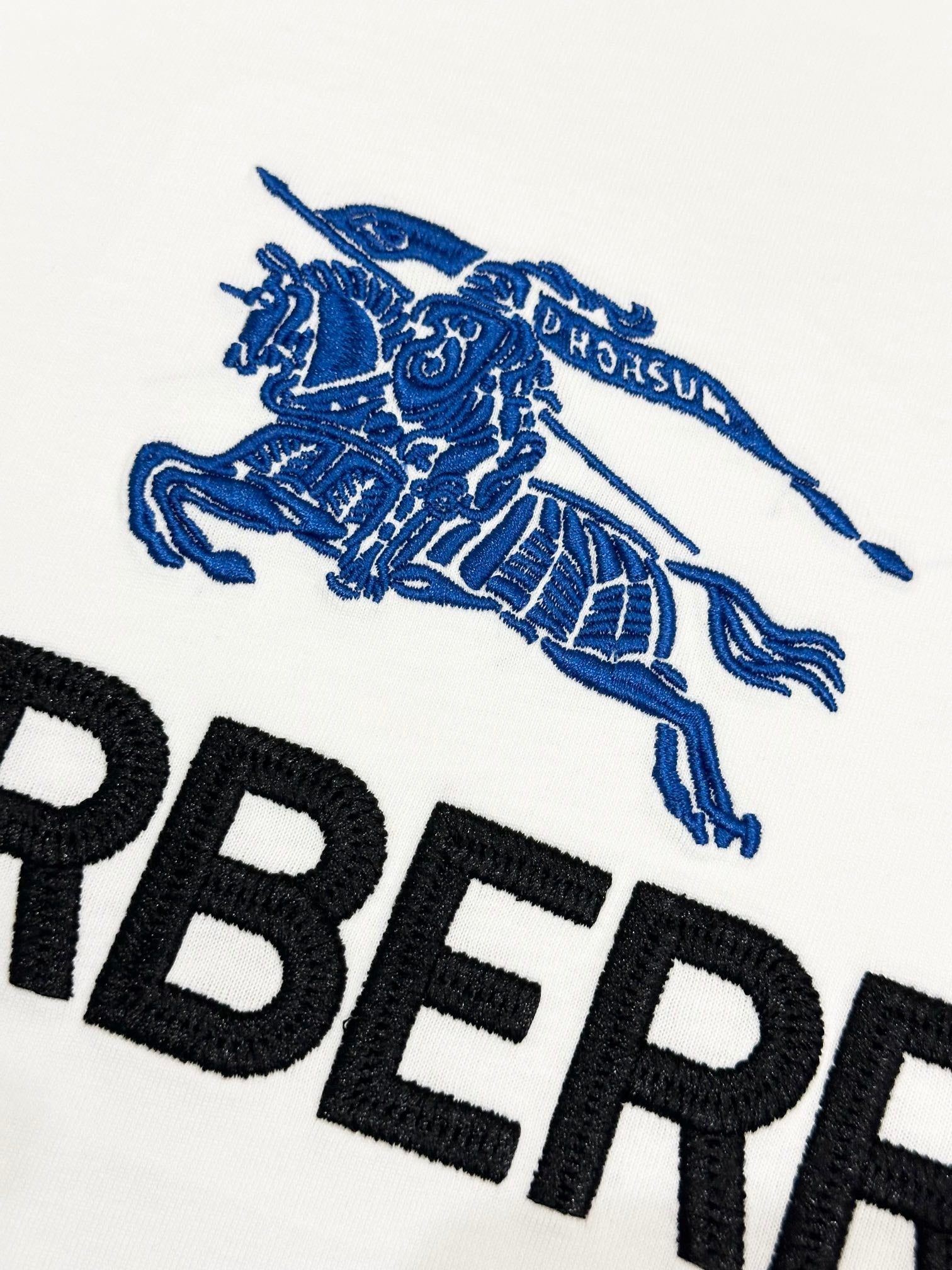 BURBERRY Equestrian Crest 3D Embroidery Short-Sleeve T-Shirt S-XL