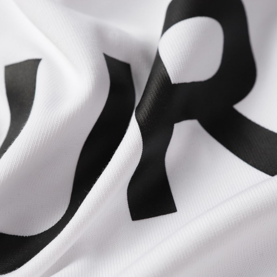 BURBERRY London Exclusive Oversized Letter Logo T-Shirt 350g Cotton XS–L