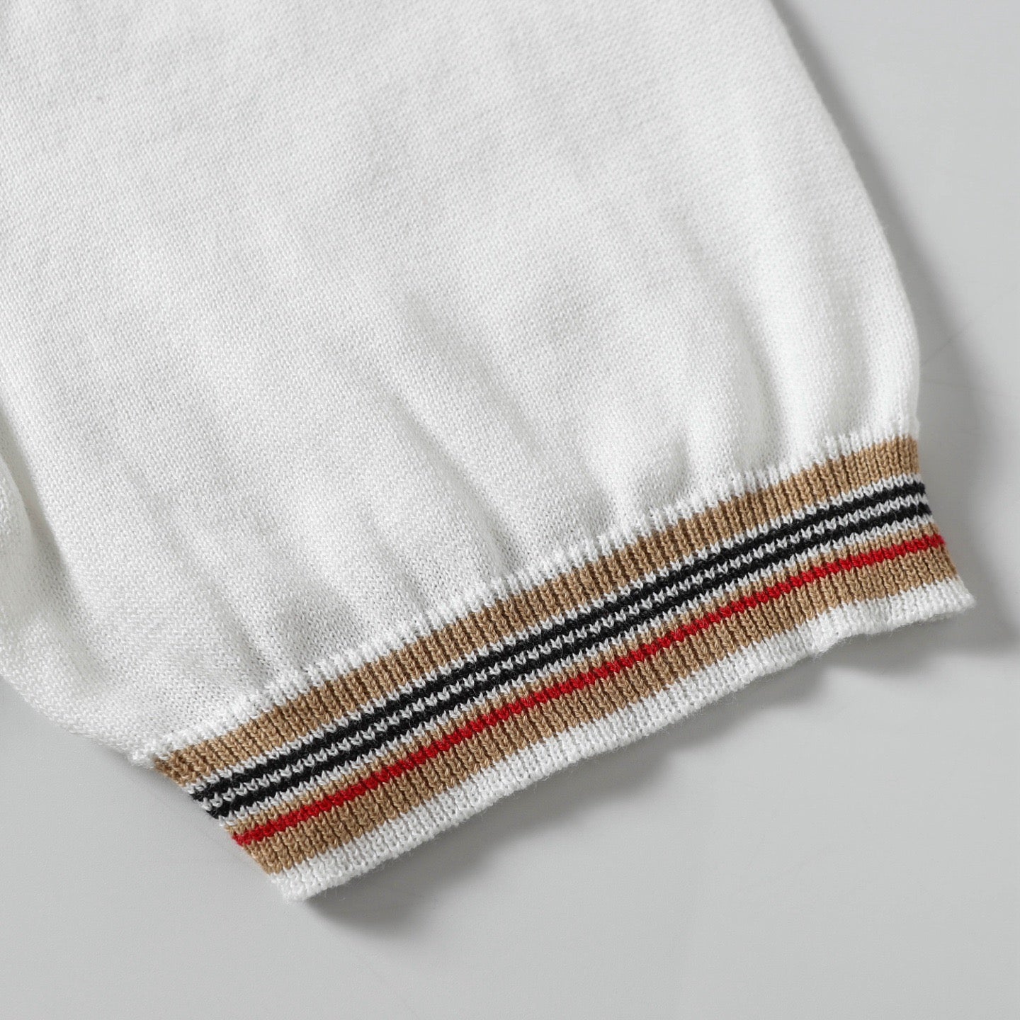 BURBERRY Logo Patchwork Knitted Crewneck T-Shirt Unisex XS–L