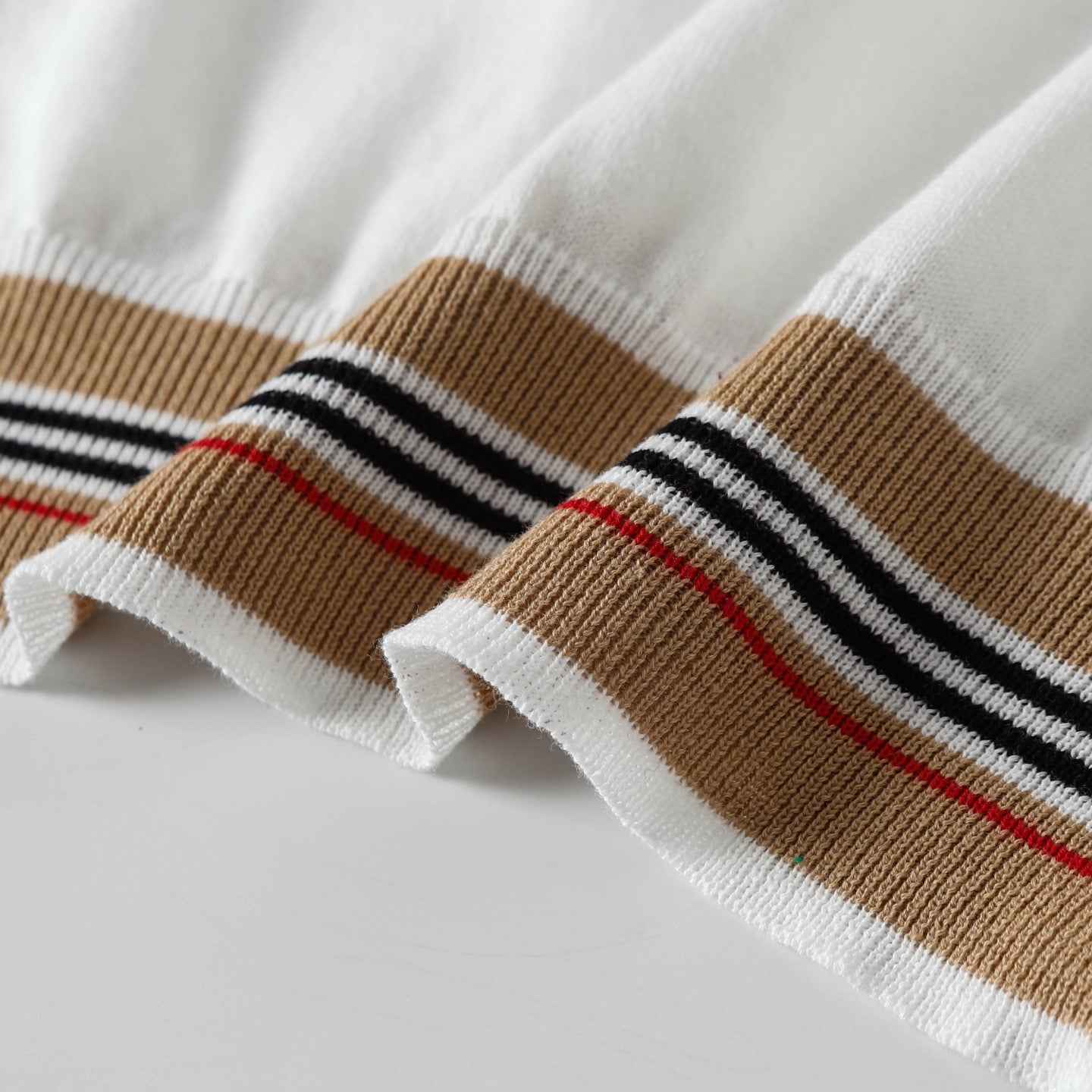 BURBERRY Logo Patchwork Knitted Crewneck T-Shirt Unisex XS–L