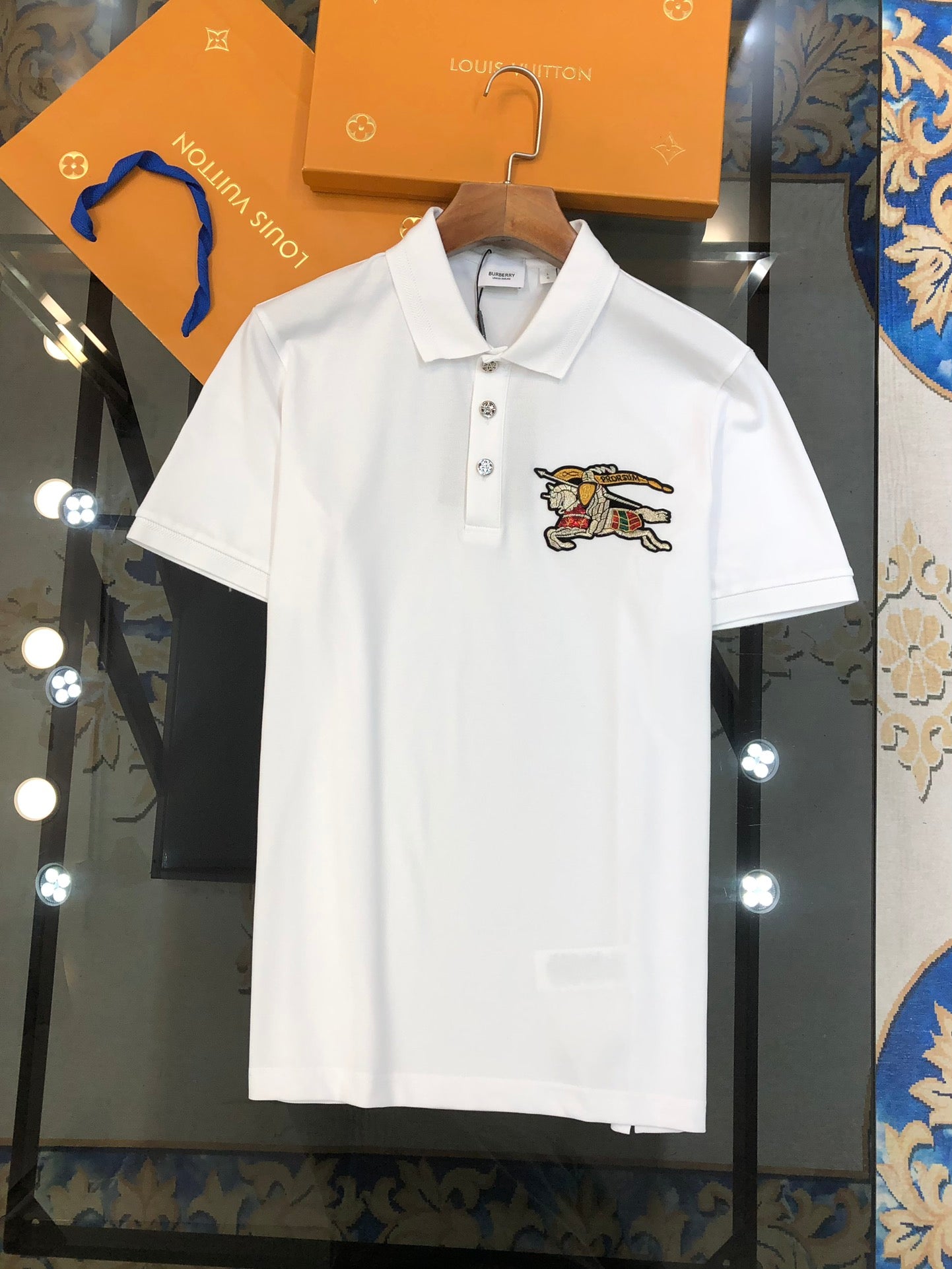 BURBERRY 2024 Early Spring Men’s Polo Shirt with Embroidered Knight Logo