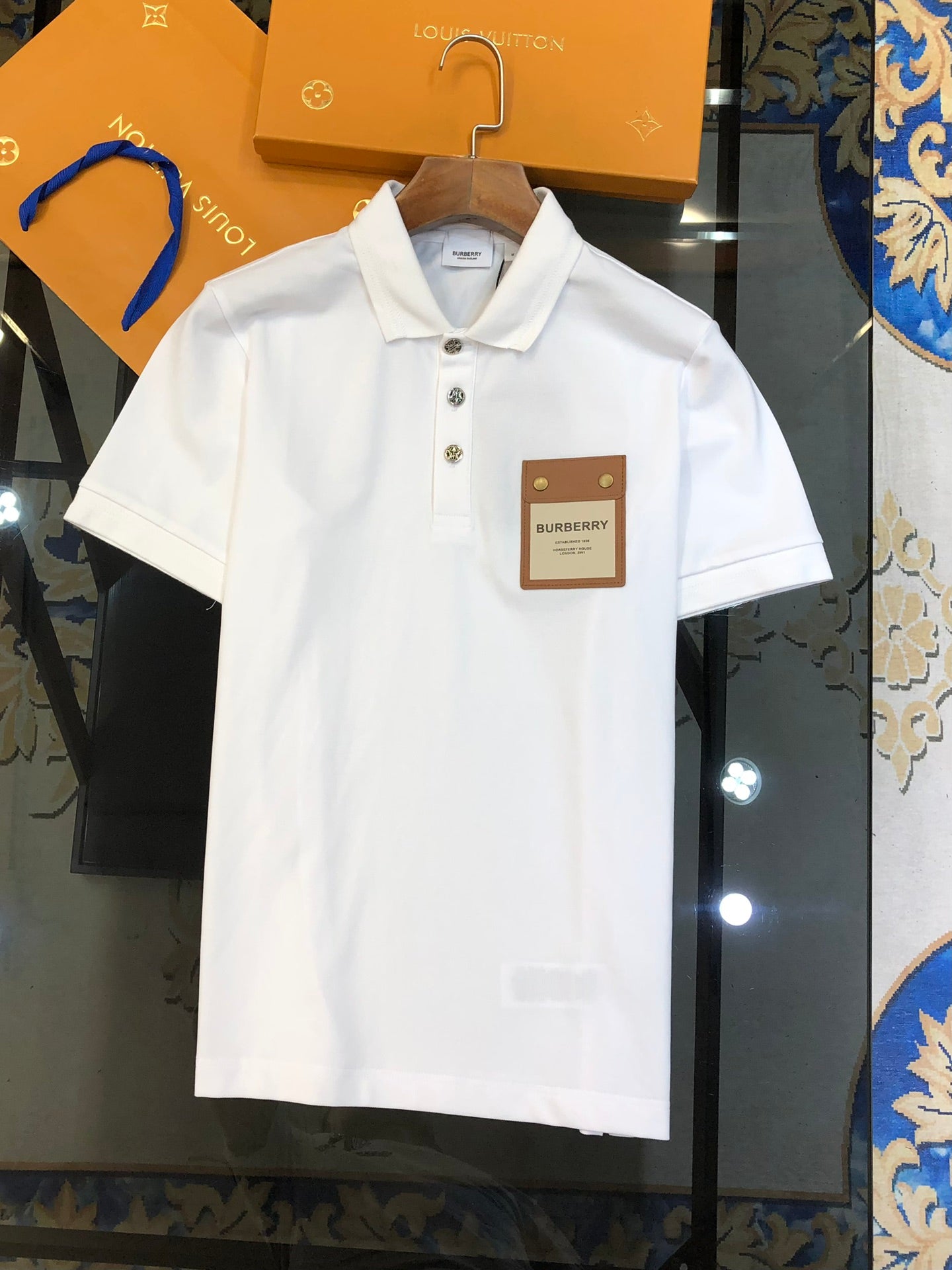 BURBERRY 2024 Early Spring Men’s Polo Shirt with Embroidered Knight Logo