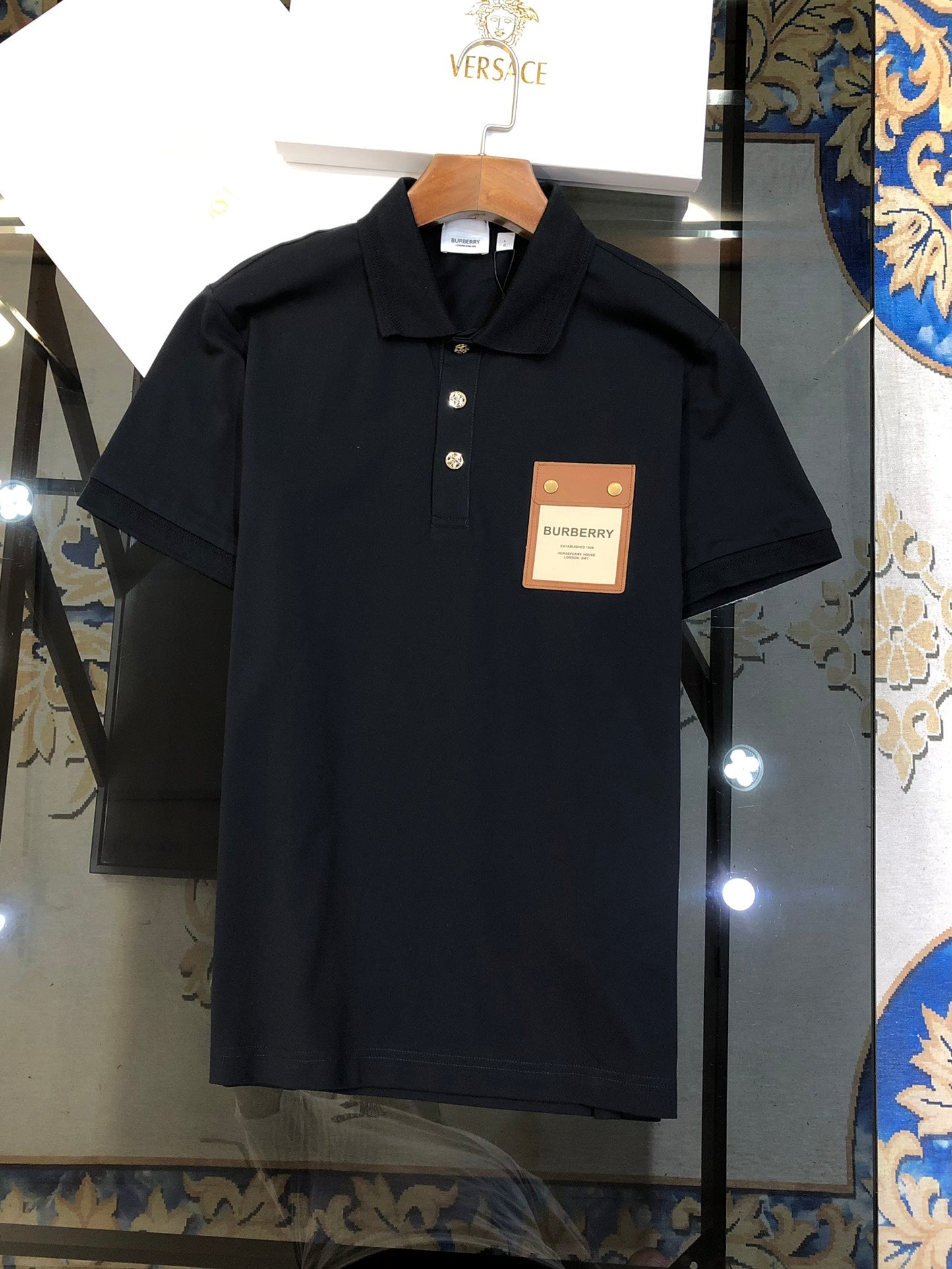 BURBERRY 2024 Early Spring Men’s Polo Shirt with Embroidered Knight Logo