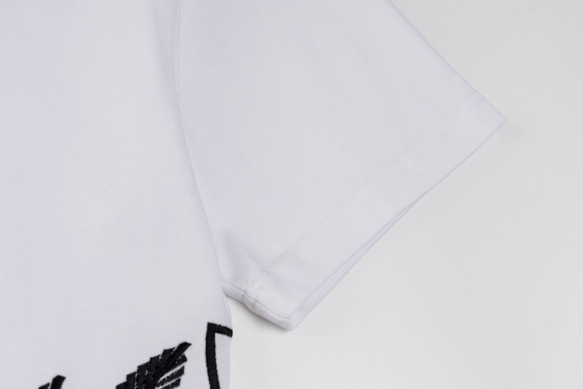 BURBERRY 25SS Classic Logo Embroidery T-Shirt – M–3XL