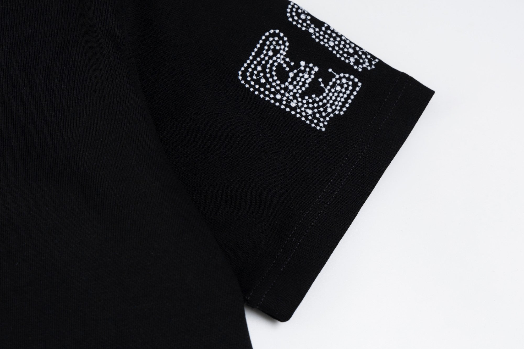 BURBERRY 25SS Embroidered Logo Cotton T-Shirt – Menswear Essential