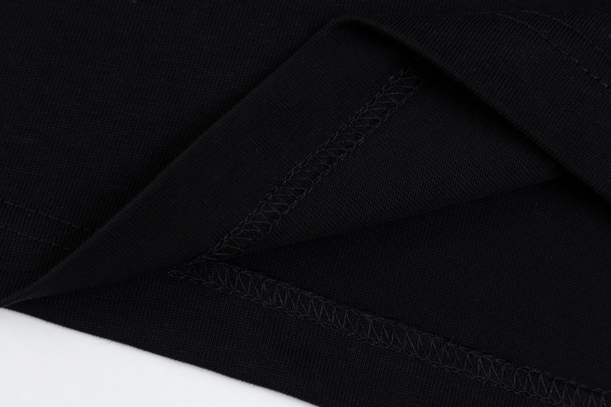 BURBERRY 25SS Embroidered Logo Cotton T-Shirt – Menswear Essential