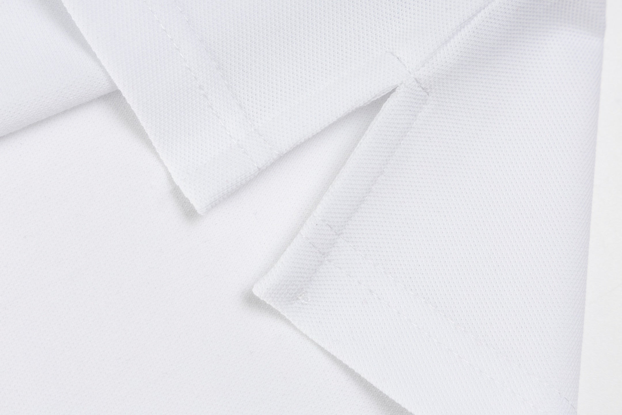 BURBERRY Men’s Classic Solid Equestrian Knight Embroidery Polo Shirt – White | Sizes M–3XL