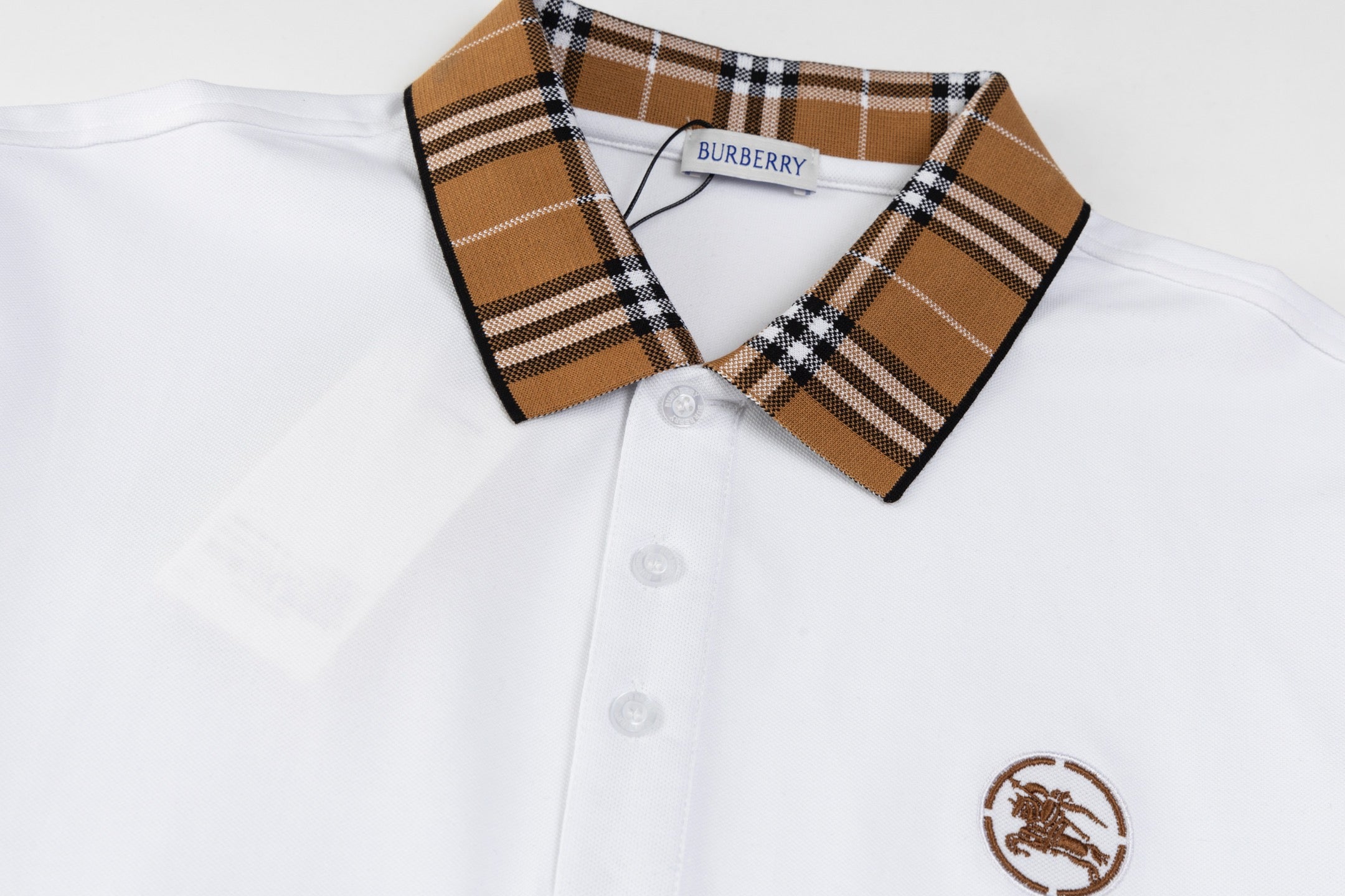 BURBERRY Men’s Contrast Stripe Collar Polo Shirt with Logo Embroidery – Apricot | Sizes M–3XL