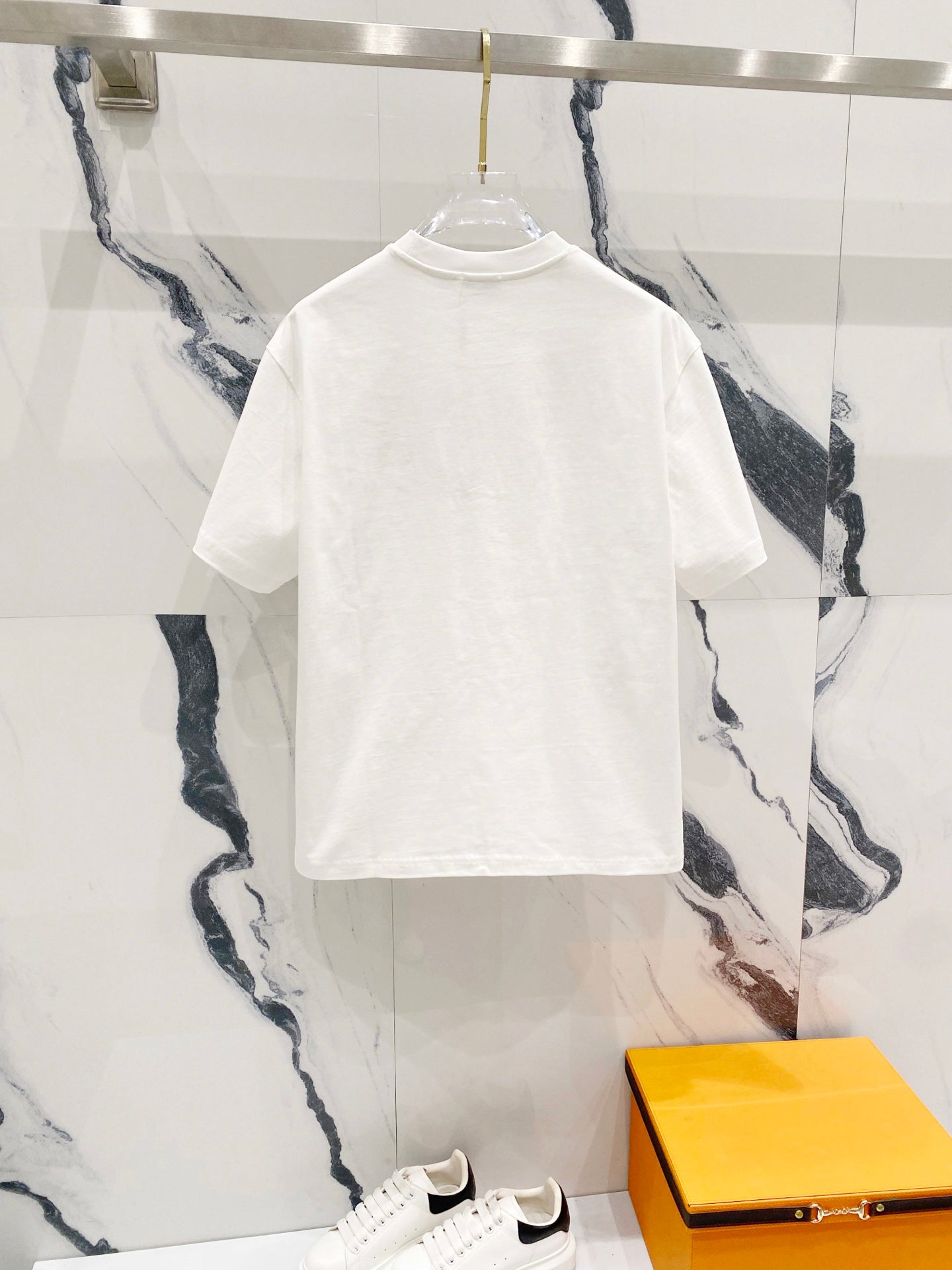 DIOR Embossed Logo Embroidery T-Shirt – Black/White | Sizes S–XL
