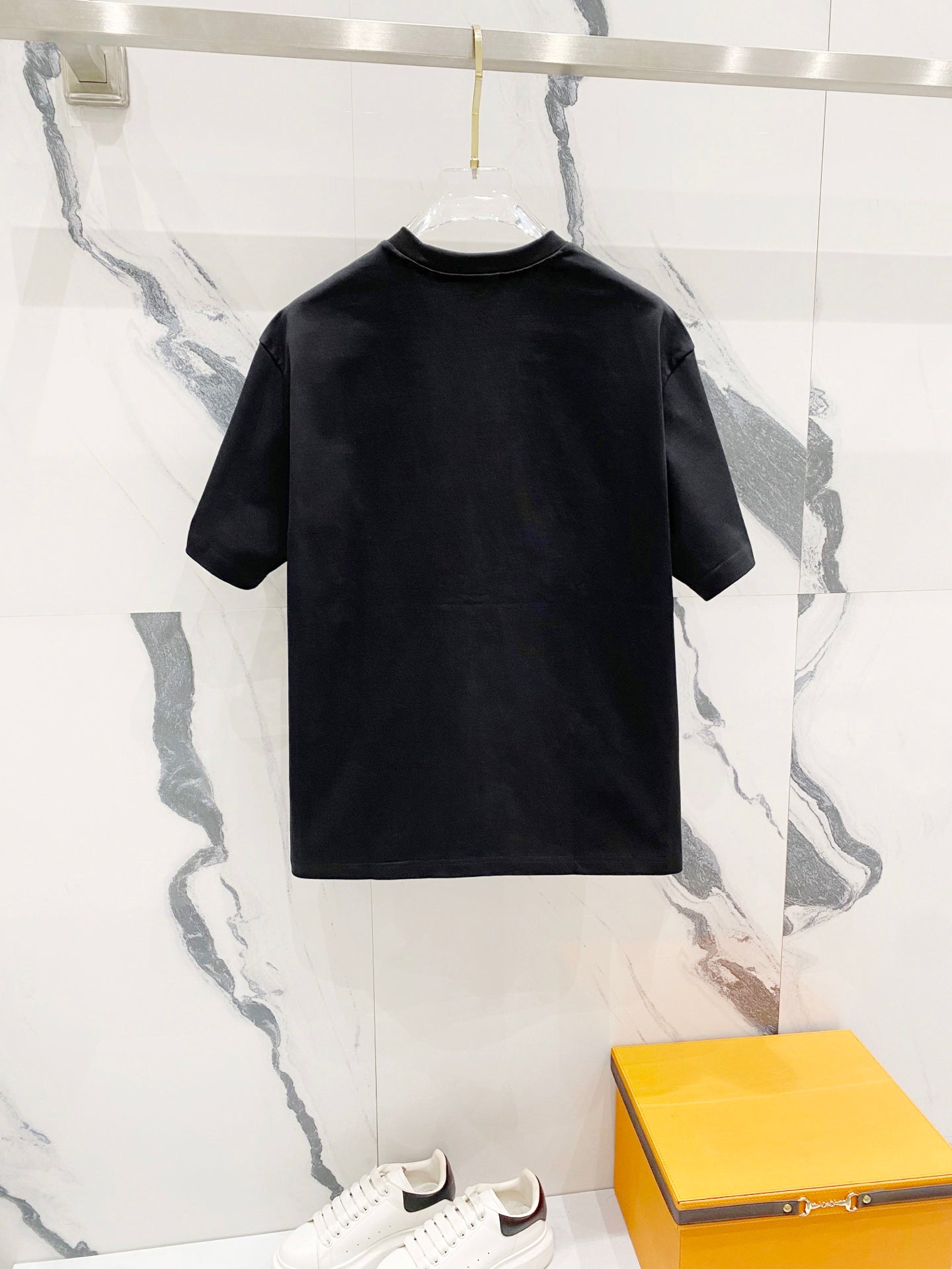 DIOR Embossed Logo Embroidery T-Shirt – Black/White | Sizes S–XL