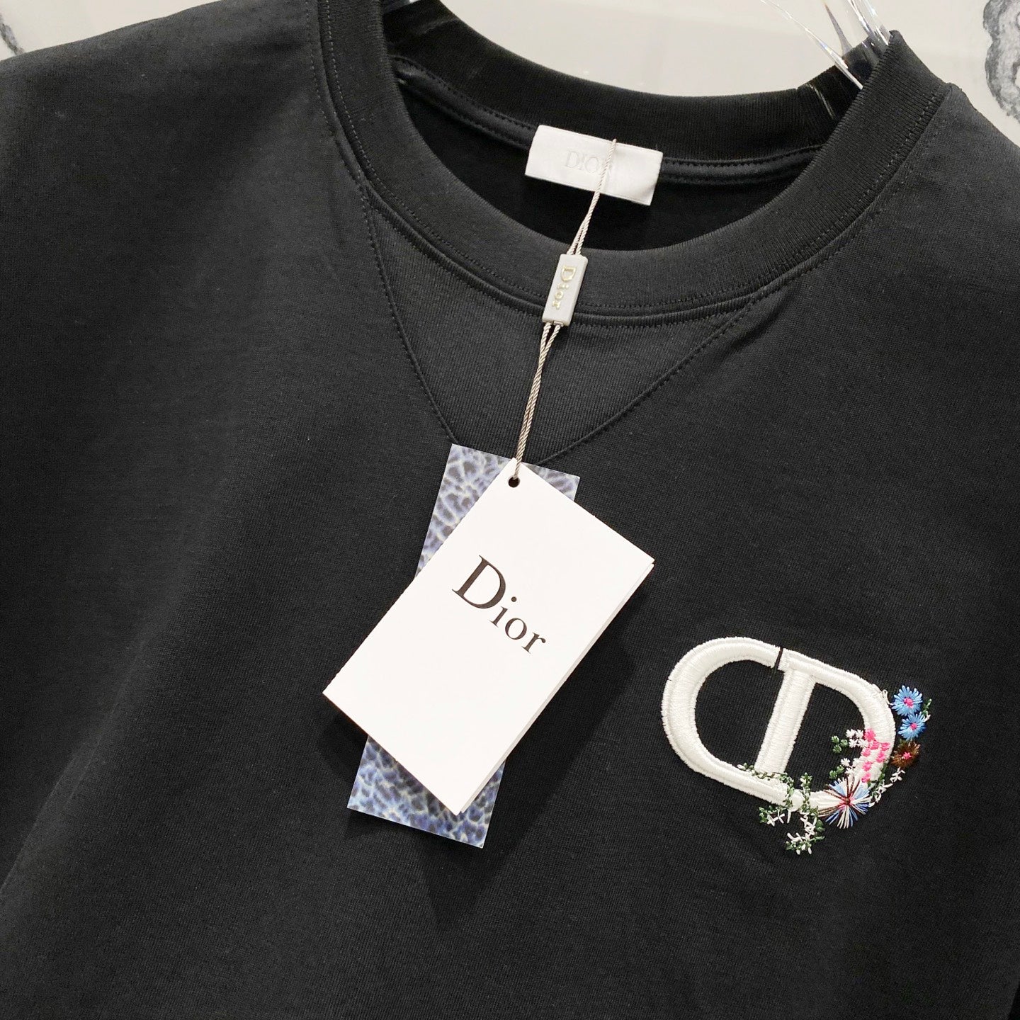DIOR Embossed Logo Embroidery T-Shirt – Black/White | Sizes S–XL