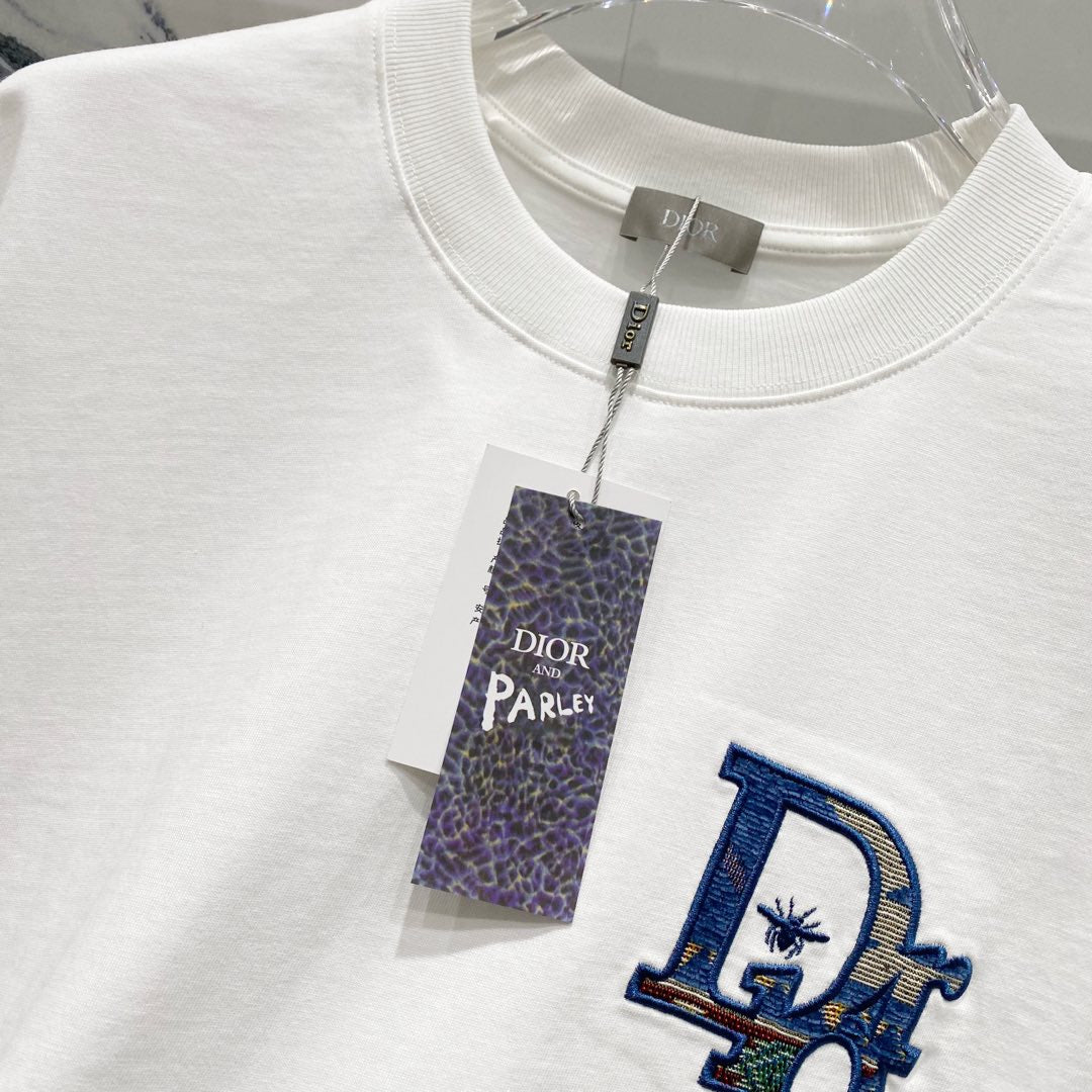 DIOR Embossed Logo Embroidery T-Shirt – Black/White | Sizes S–XL