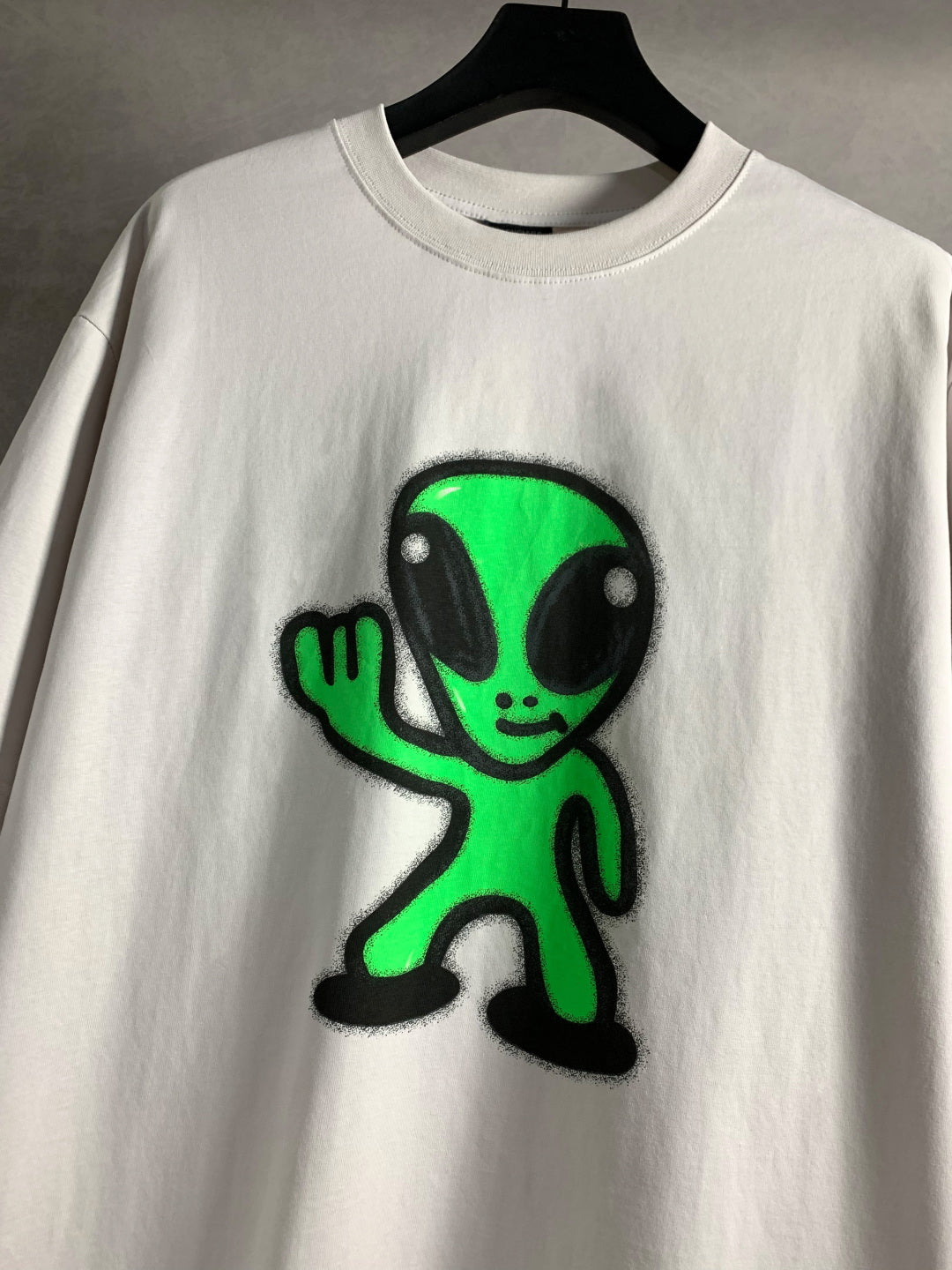 BALENCIAGA Alien Graphic Cotton T-Shirt – Unisex | Sizes XS–L