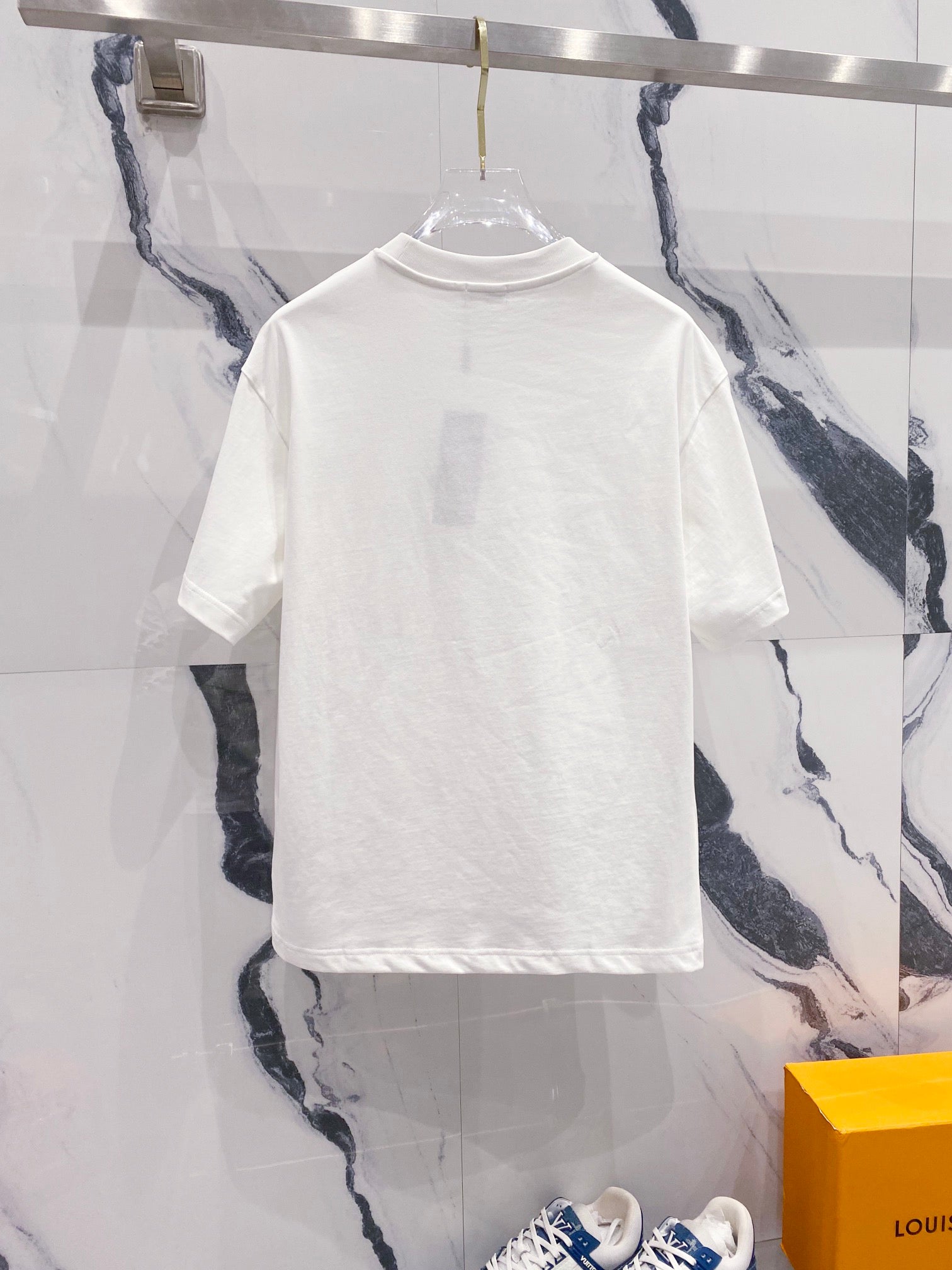 DIOR Embossed Logo Embroidery T-Shirt – Black/White | Sizes S–XL