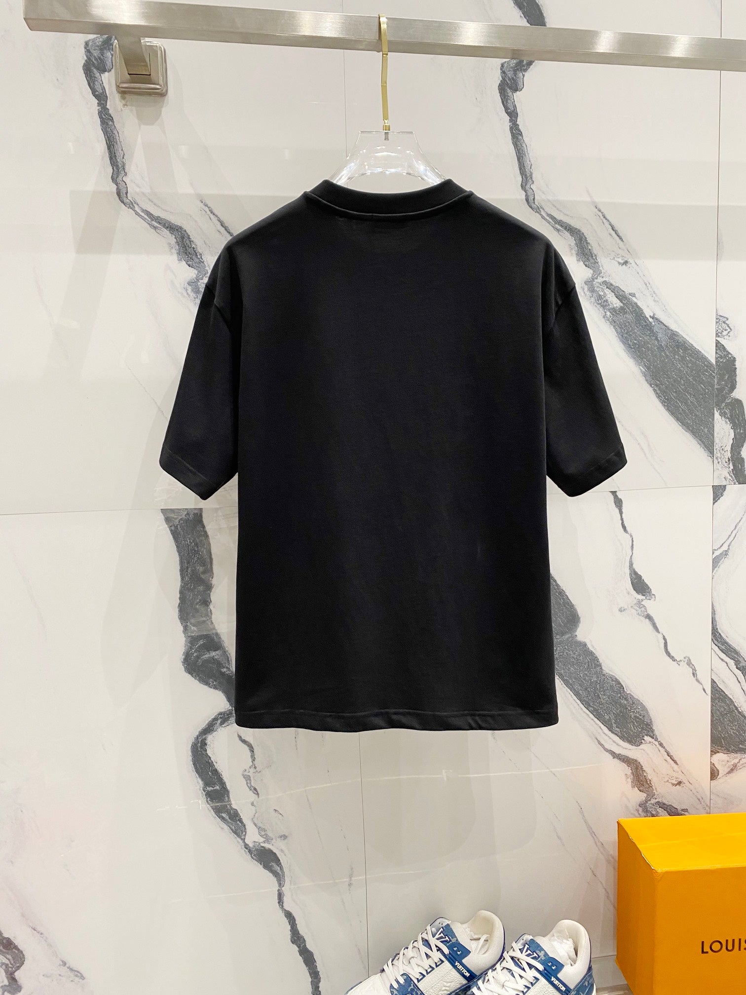 DIOR Embossed Logo Embroidery T-Shirt – Black/White | Sizes S–XL