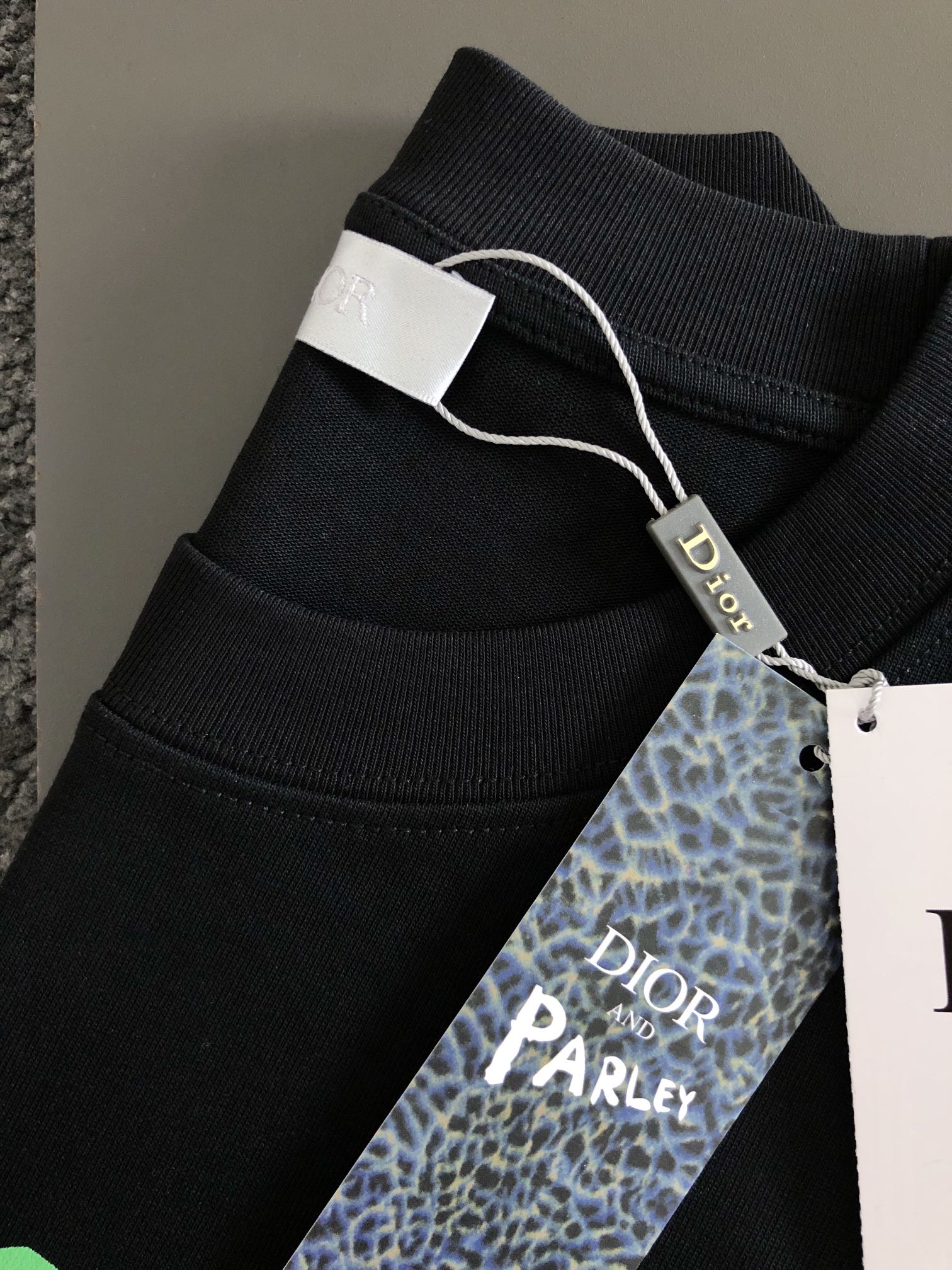 DIOR 2025 New Season Printed T-Shirt – Premium Cotton | Sizes M–3XL