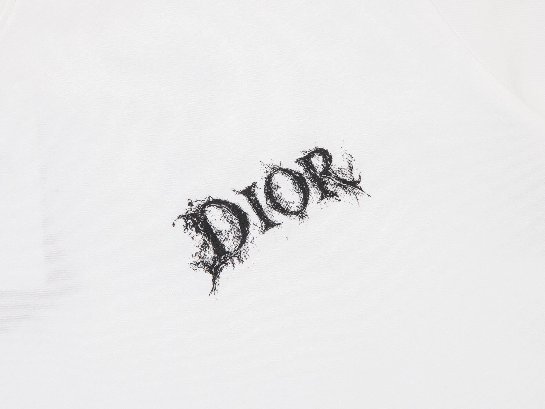 DIOR Classic Leather Patch Embroidered T-Shirt – Unisex Luxury Cotton | Sizes S–XL