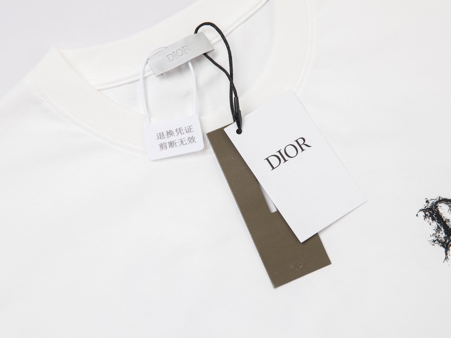 DIOR Classic Leather Patch Embroidered T-Shirt – Unisex Luxury Cotton | Sizes S–XL