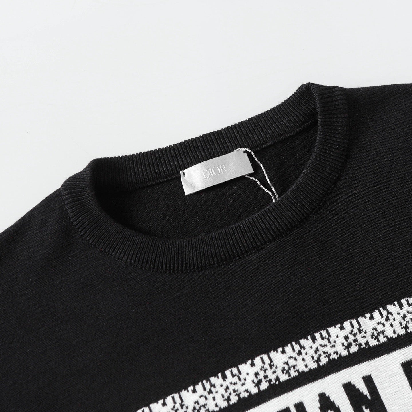 DIOR Logo Jacquard Knit Crewneck T-Shirt – Unisex Essential | Sizes XS–L
