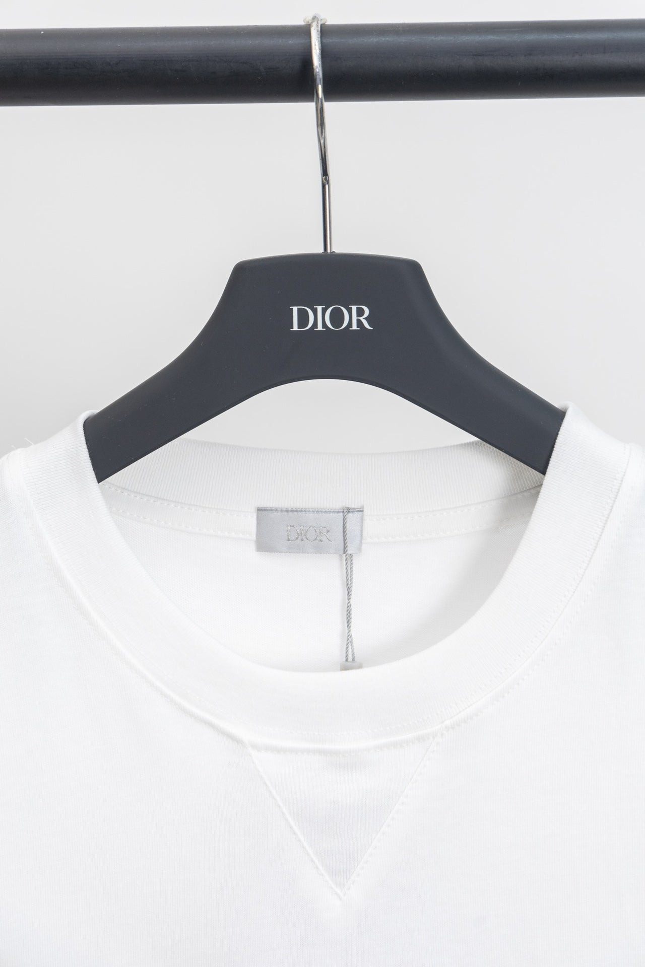 DIOR Couture Blade Embroidery T-Shirt – Premium Cotton | Sizes S–XL