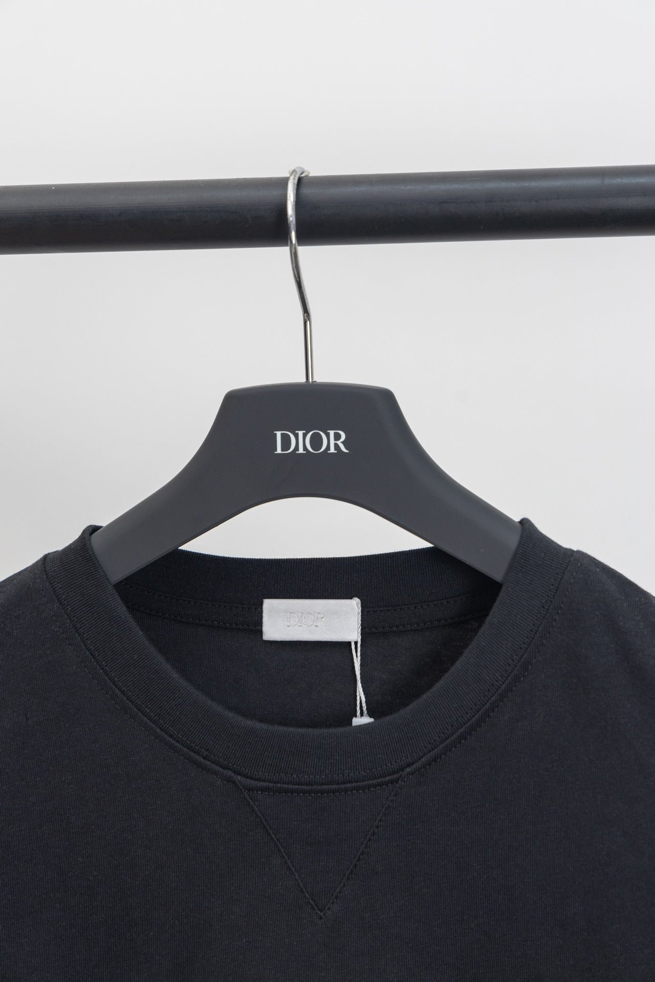 DIOR Couture Blade Embroidery T-Shirt – Premium Cotton | Sizes S–XL