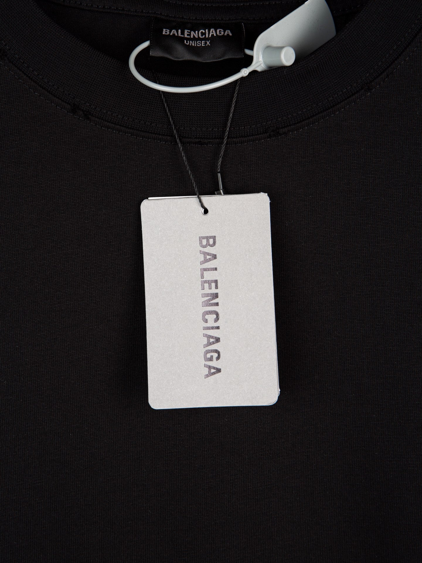 BALENCIAGA Cracked Reverse Logo Distressed T-Shirt – Unisex Oversized Fit | Sizes XS–L
