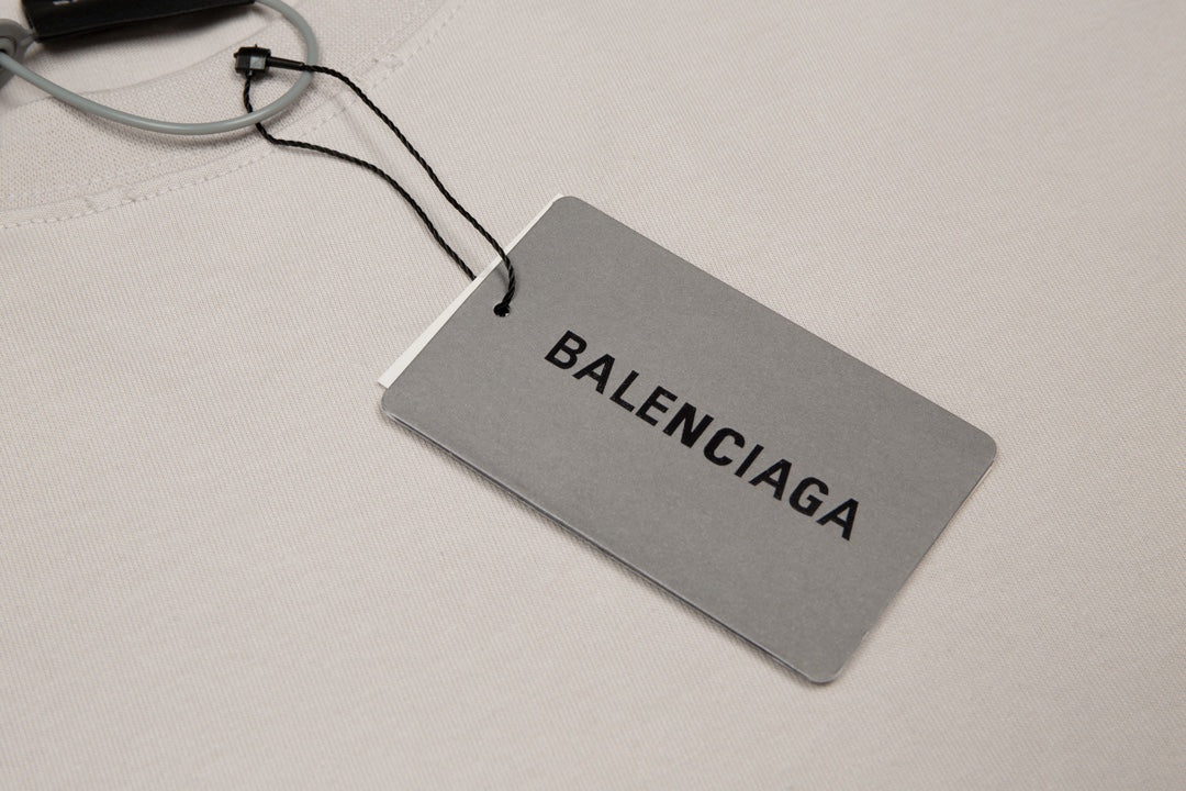 BALENCIAGA Cracked Reverse Logo Distressed T-Shirt – Unisex Oversized Fit | Sizes XS–L