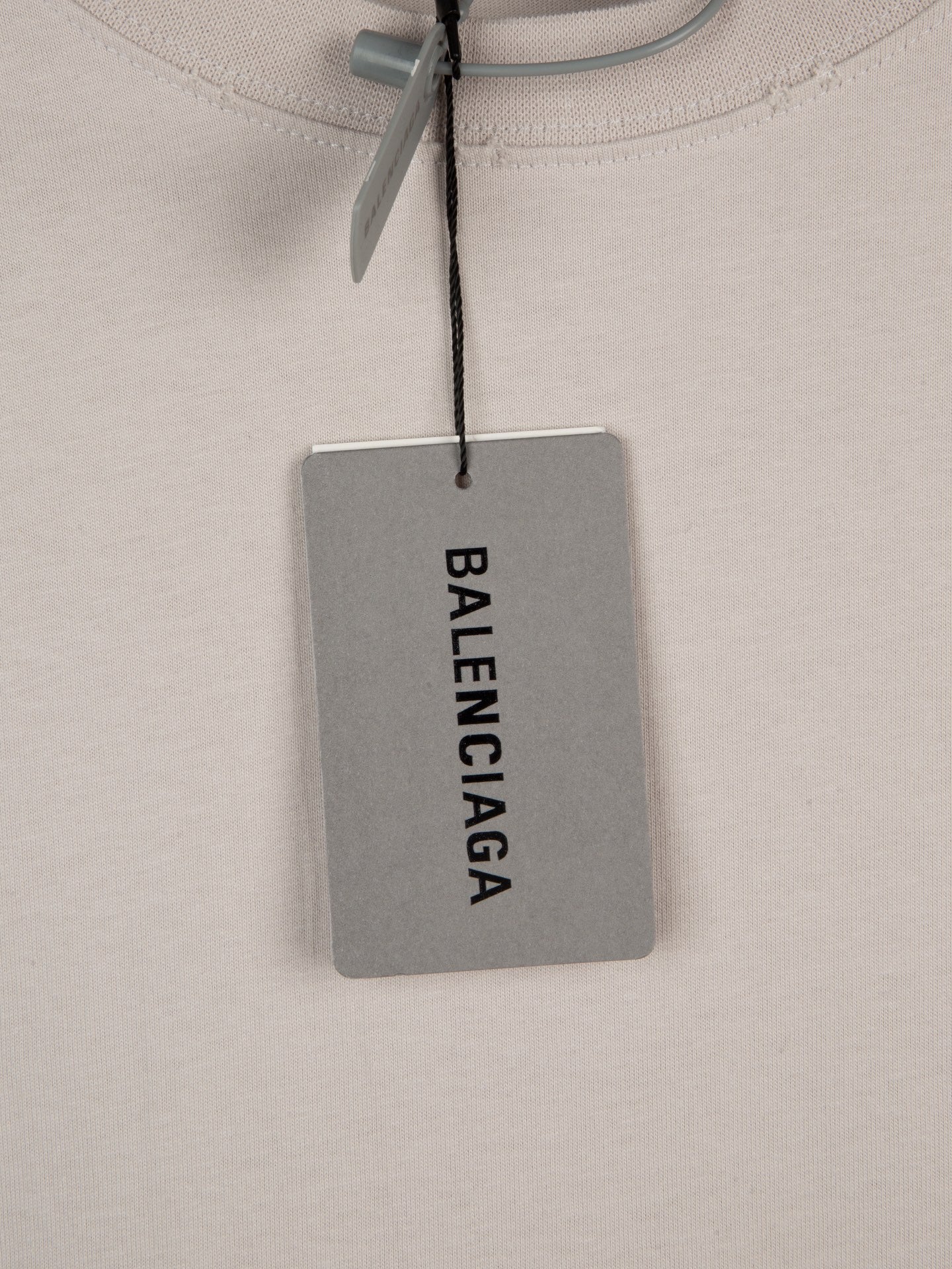 BALENCIAGA Cracked Reverse Logo Distressed T-Shirt – Unisex Oversized Fit | Sizes XS–L