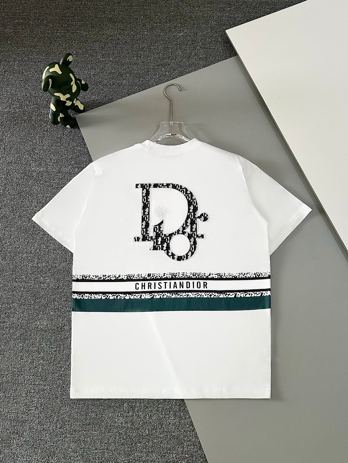 DIOR 25SS Premium Replica T-Shirt | Appliqué & Embossed Logo Design | Heavyweight Cotton | Black & White | Sizes S–XL