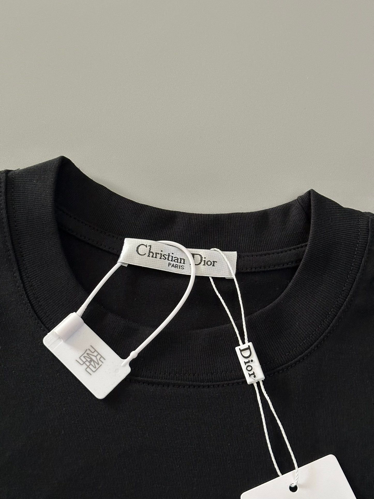 DIOR 25SS Premium Replica T-Shirt | Appliqué & Embossed Logo Design | Heavyweight Cotton | Black & White | Sizes S–XL