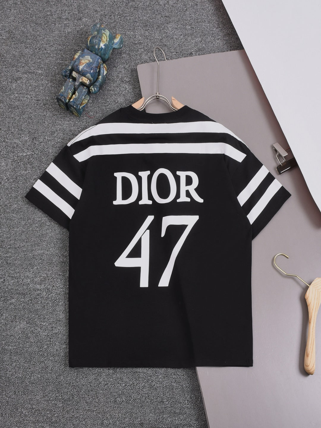 DIOR 25SS Shoulder Stripe & “47” Logo T-Shirt | Pure Cotton | Black & White | Sizes XS–L