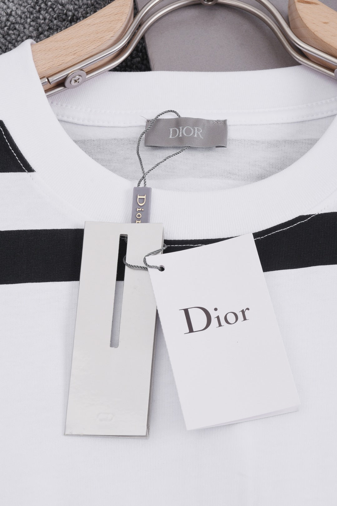 DIOR 25SS Shoulder Stripe & “47” Logo T-Shirt | Pure Cotton | Black & White | Sizes XS–L