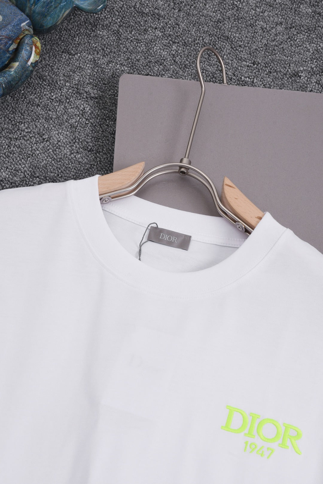 DIOR 25SS Classic CD Letter Frame Logo Embroidery T-Shirt | Pure Cotton | XS–L | 4 Colors