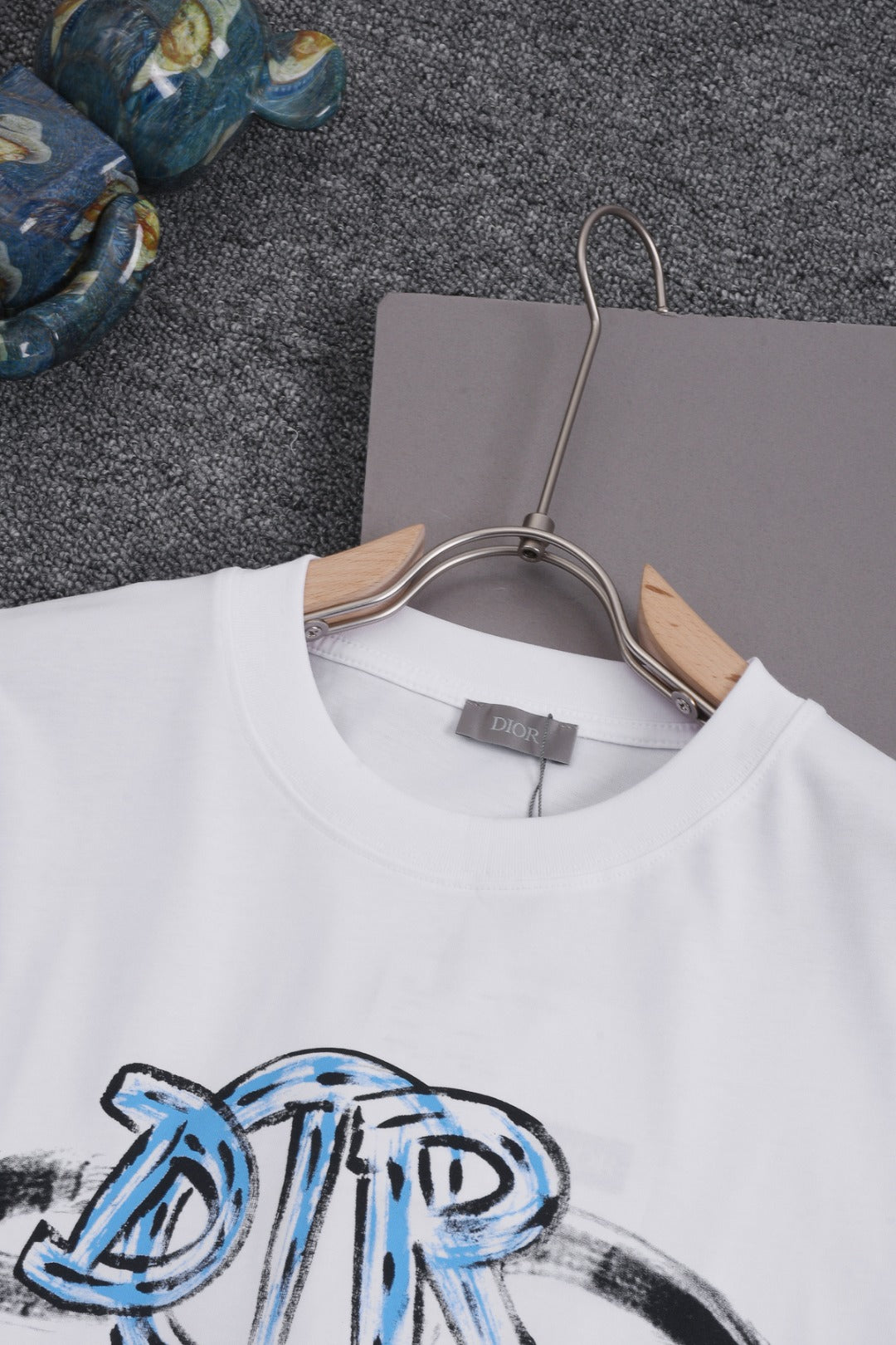 DIOR 25SS Classic Starry Graffiti Logo Print T-Shirt | Pure Cotton | XS–L | Black/White