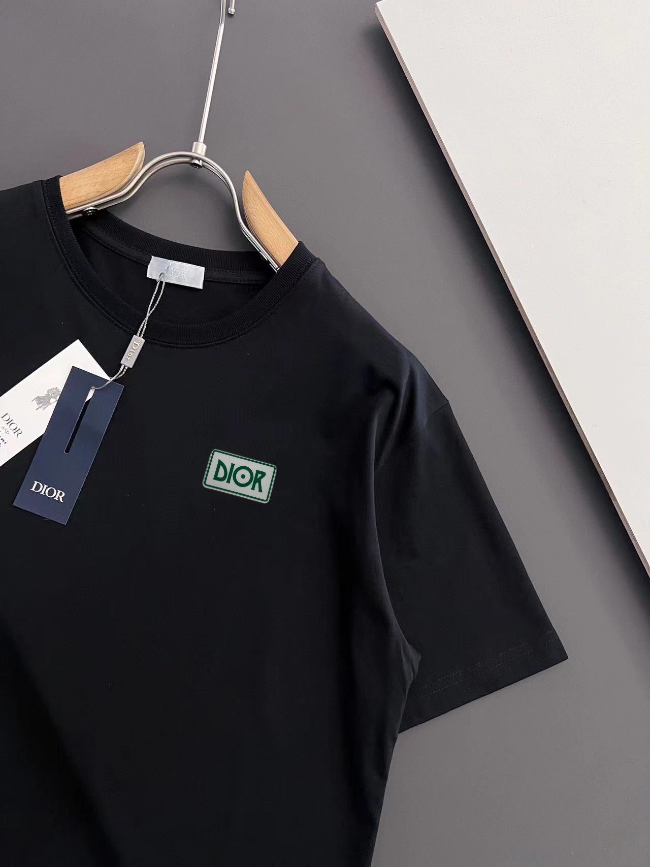 DIOR 2025 Early Spring Handcrafted Gold Logo T-Shirt | Pure Cotton 280g | S–XXL | Unisex
