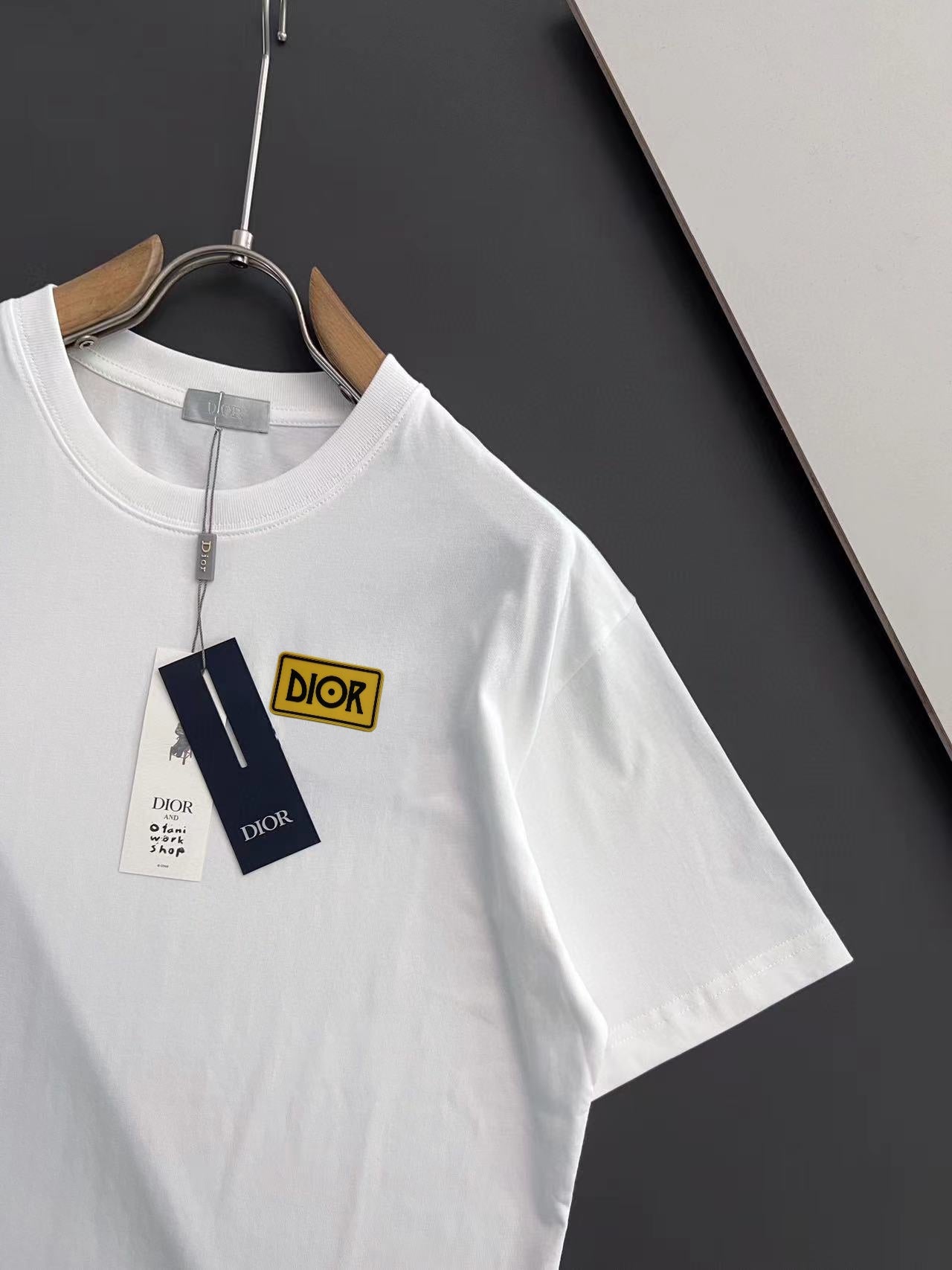 DIOR 2025 Early Spring Handcrafted Gold Logo T-Shirt | Pure Cotton 280g | S–XXL | Unisex