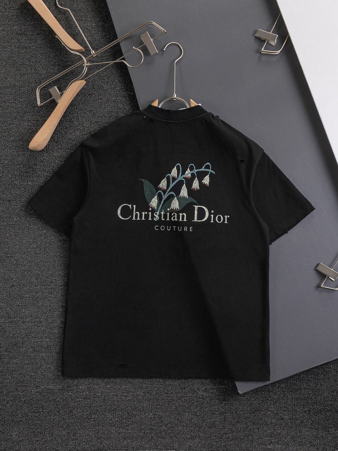 Christian Dior 25SS CD Lily Patch & Logo Embroidery T-Shirt – Premium Cotton | Sizes S–XL