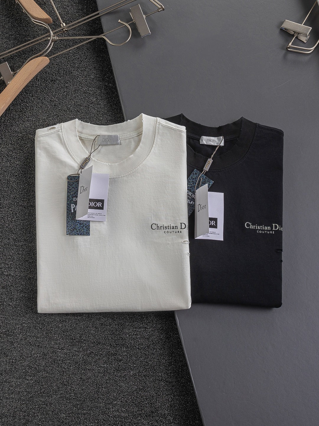 Christian Dior 25SS CD Lily Patch & Logo Embroidery T-Shirt – Premium Cotton | Sizes S–XL
