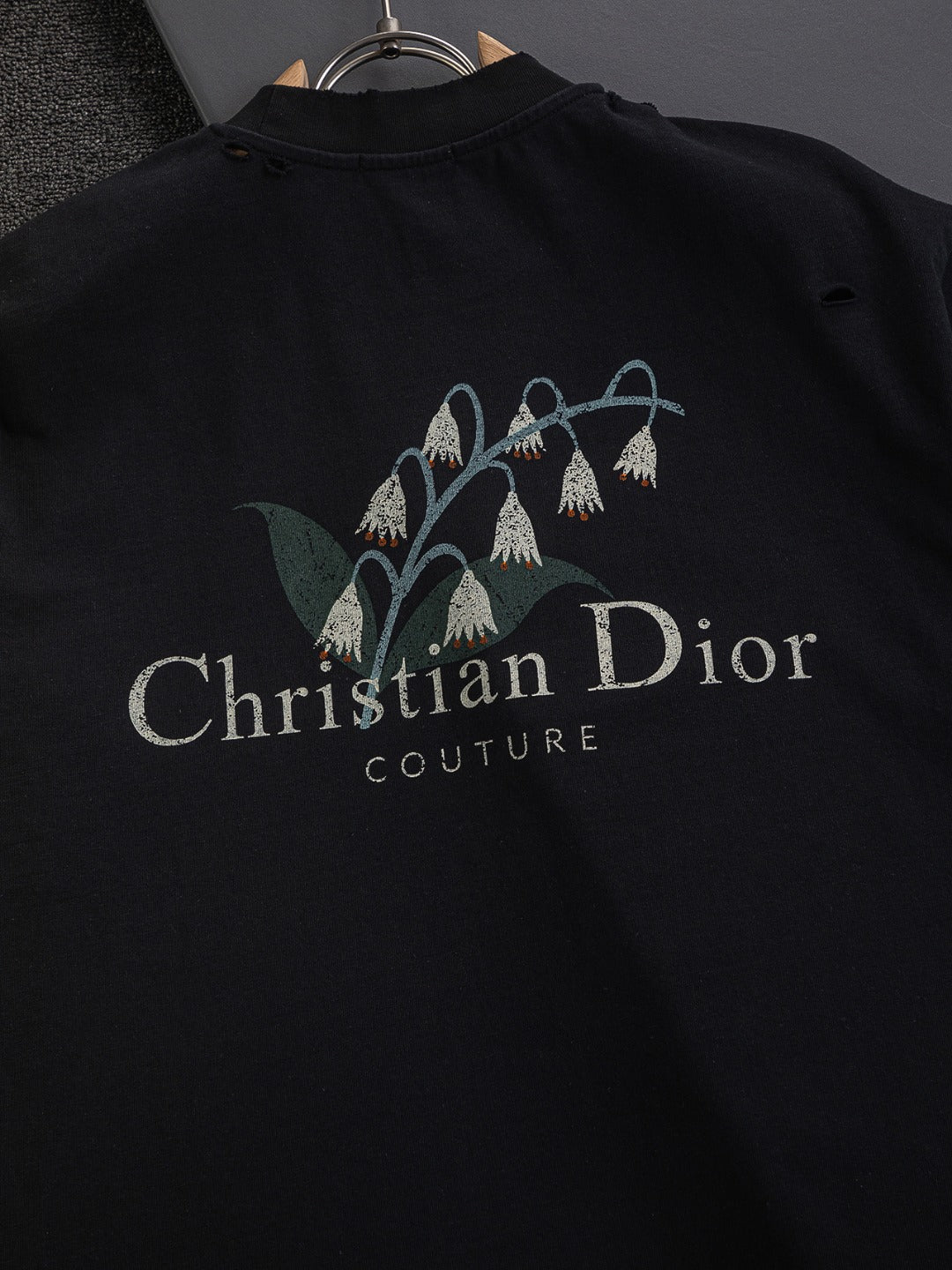 Christian Dior 25SS CD Lily Patch & Logo Embroidery T-Shirt – Premium Cotton | Sizes S–XL