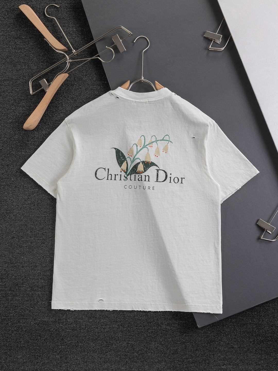 Christian Dior 25SS CD Lily Patch & Logo Embroidery T-Shirt – Premium Cotton | Sizes S–XL