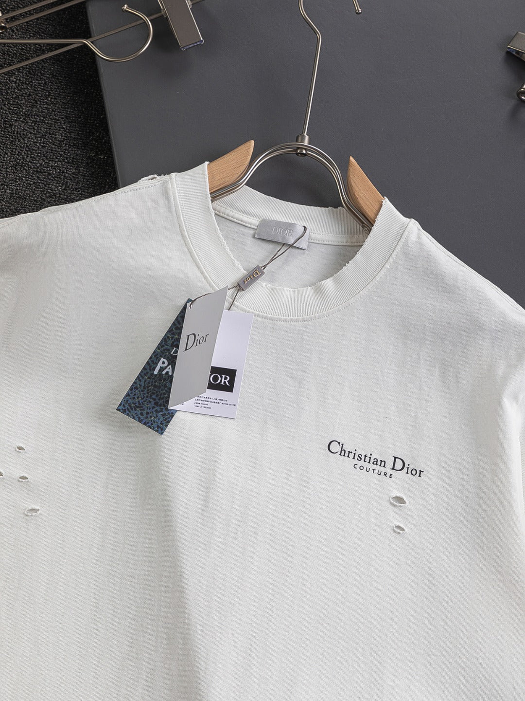 Christian Dior 25SS CD Lily Patch & Logo Embroidery T-Shirt – Premium Cotton | Sizes S–XL