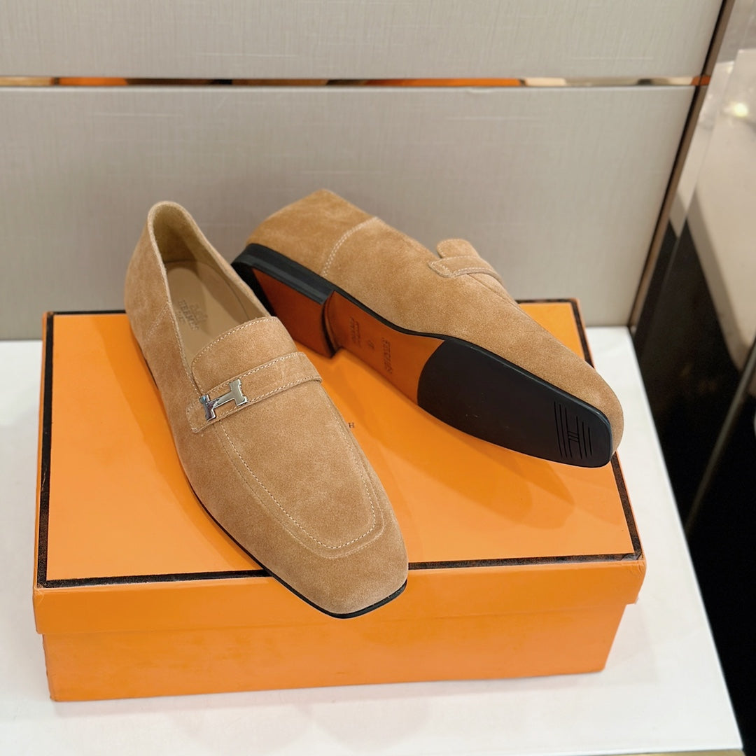 Hermès Loafers – Double H Buckle, Handmade Premium Leather Sole, Classic Gentleman Style