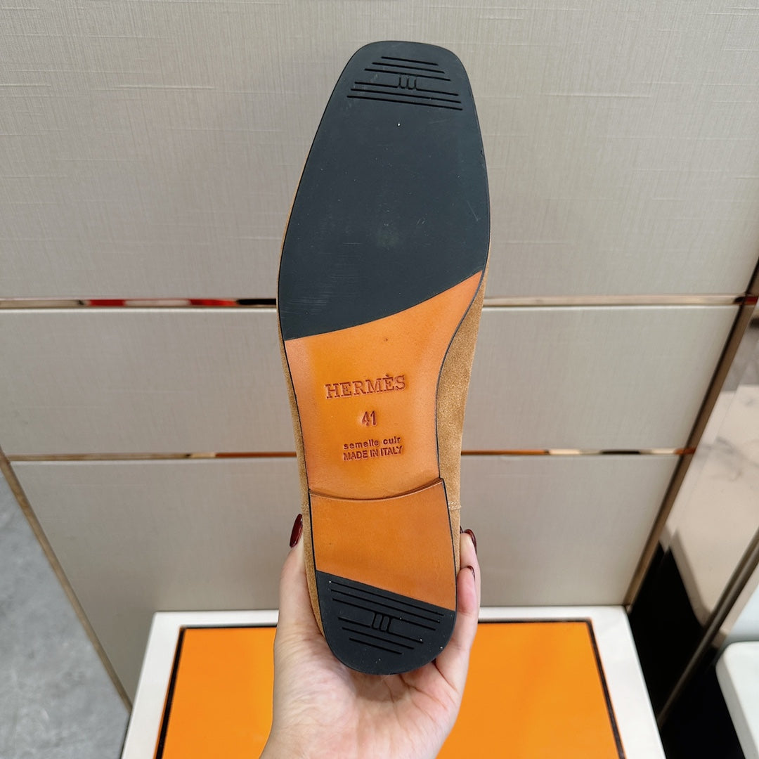 Hermès Loafers – Double H Buckle, Handmade Premium Leather Sole, Classic Gentleman Style