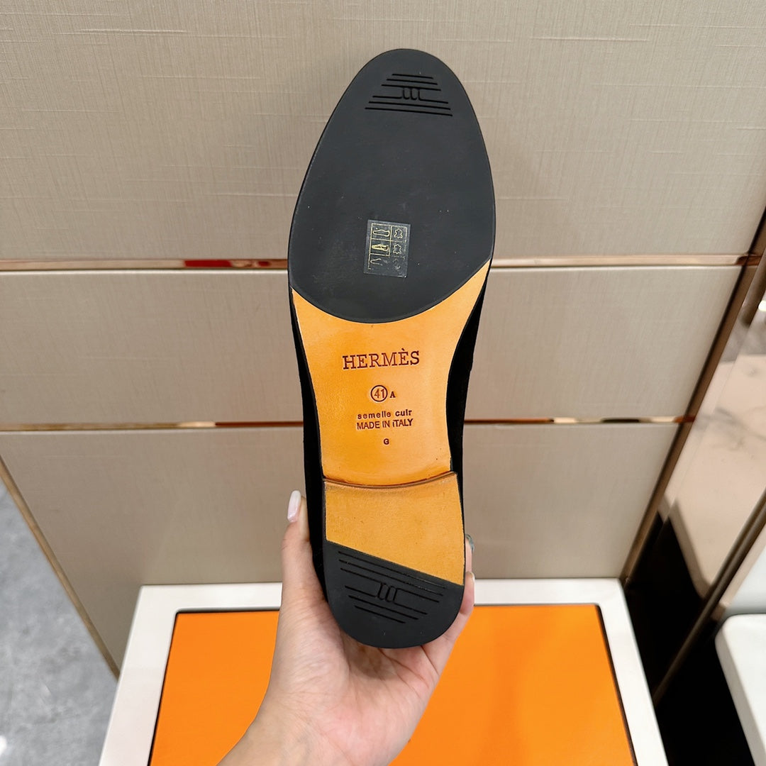 Hermès Loafers – Double H Buckle, Handmade Genuine Leather Sole, Elegant Gentleman Style