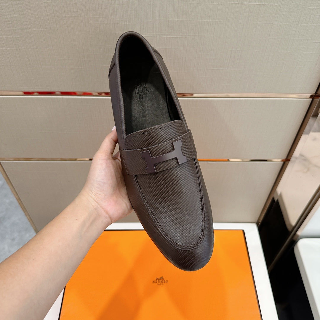 Hermès Loafers – Double H Buckle, Handmade Genuine Leather Sole, Elegant Gentleman Style
