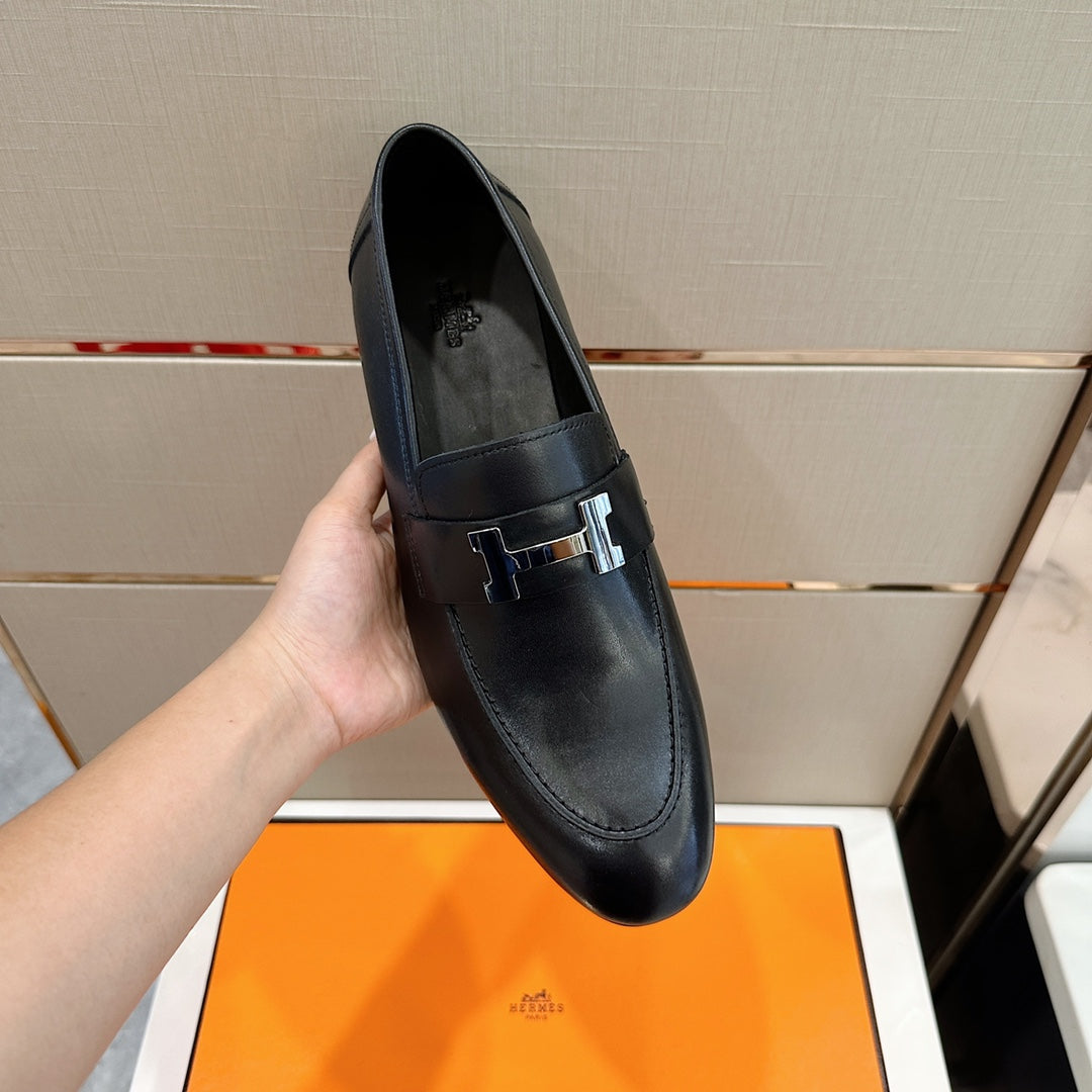 Hermès Loafers – Double H Buckle, Handmade Genuine Leather Sole, Elegant Gentleman Style