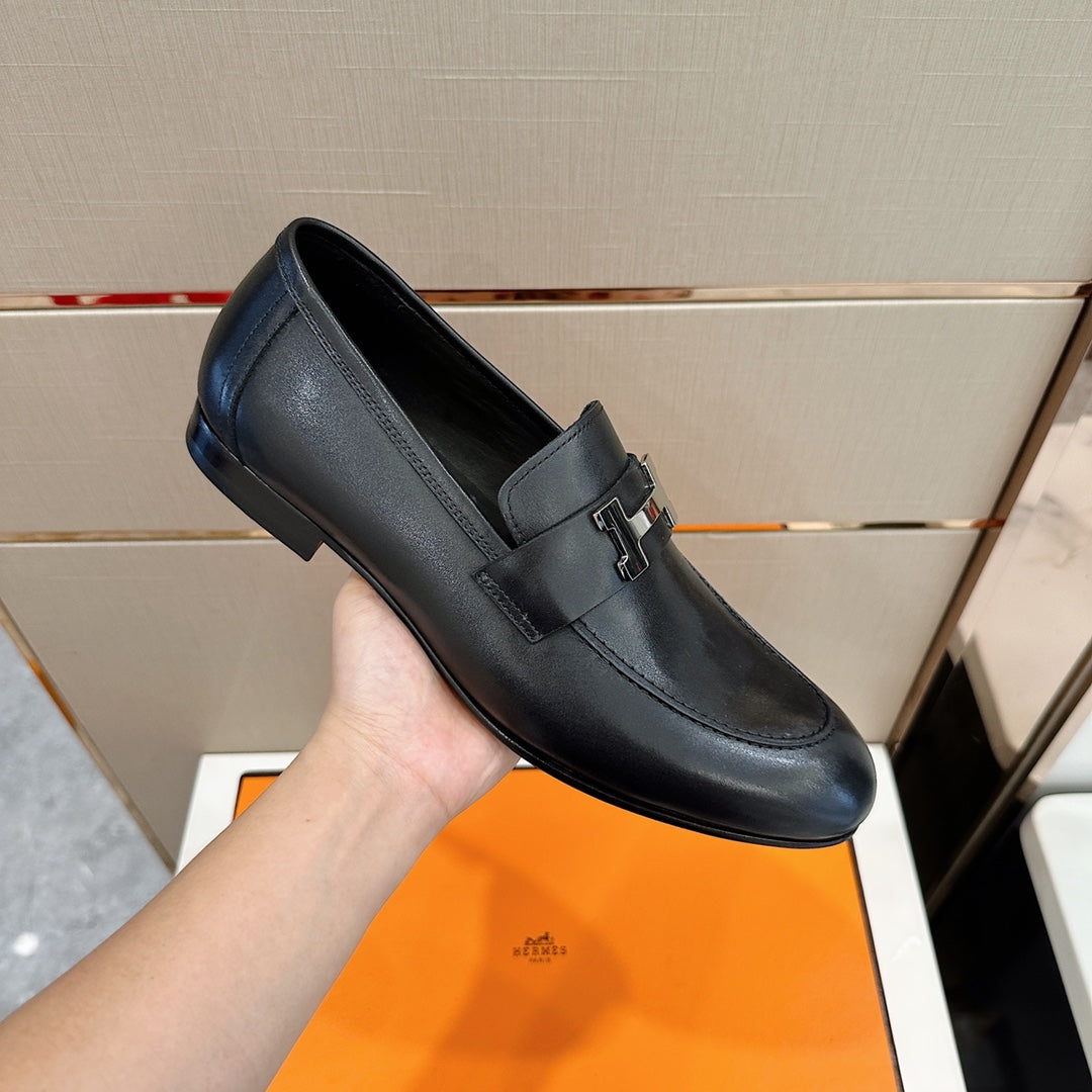 Hermès Loafers – Double H Buckle, Handmade Genuine Leather Sole, Elegant Gentleman Style