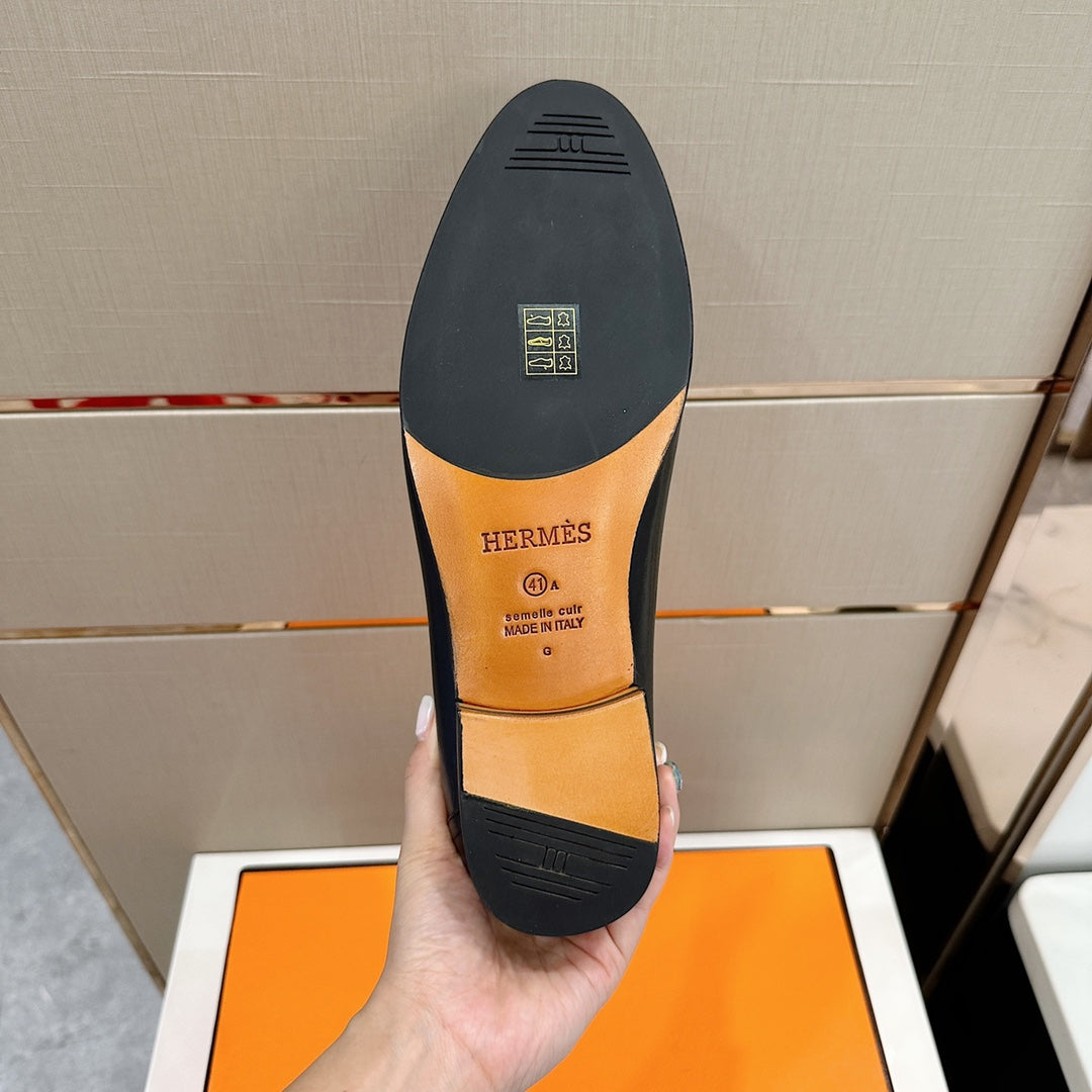 Hermès Loafers – Double H Buckle, Handmade Genuine Leather Sole, Elegant Gentleman Style