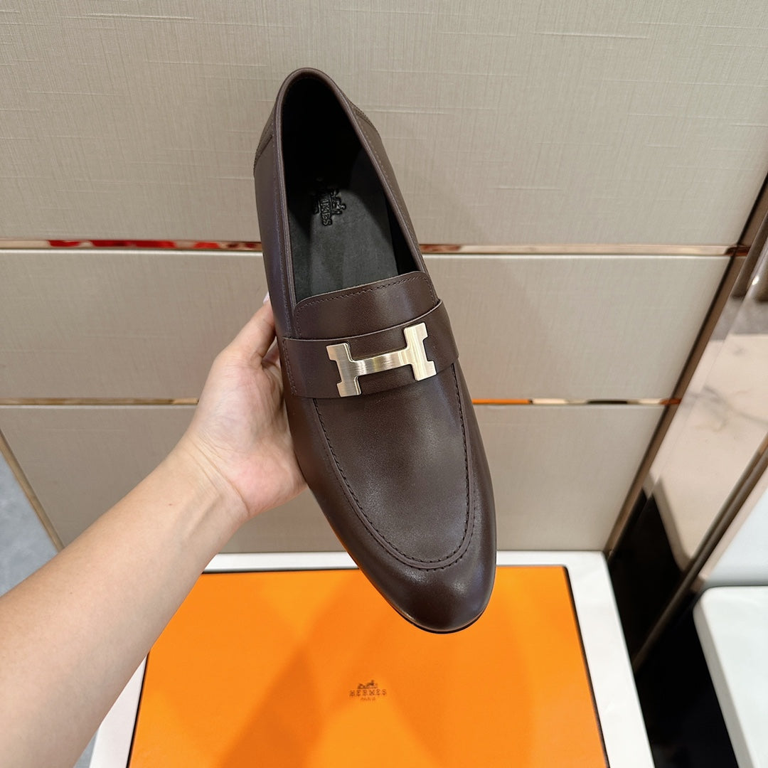 Hermès Loafers – Double H Buckle, Handmade Genuine Leather Sole, Elegant Gentleman Style